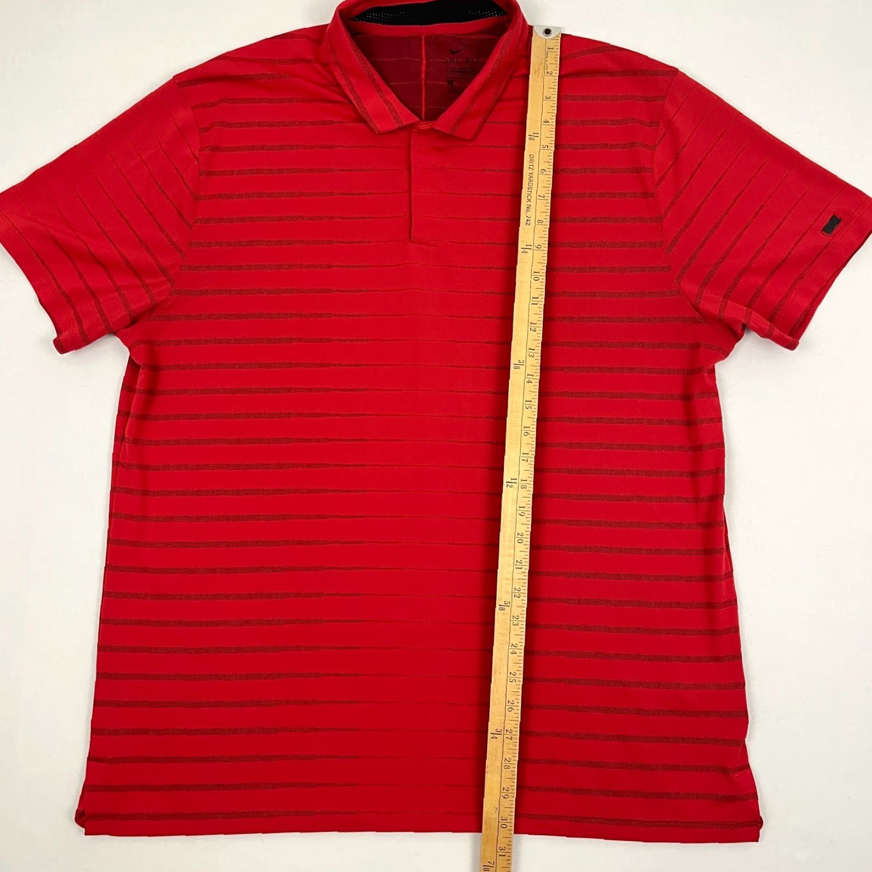 Nike **Nike Tiger Woods Dri-Fit Golf Shirt Mens XL Red Snap Collar** User: Nike Tiger Woods Dri-Fit Golf Shirt Mens XL Red Snap Collar Size US XL / EU 56 / 4 - 5 Thumbnail