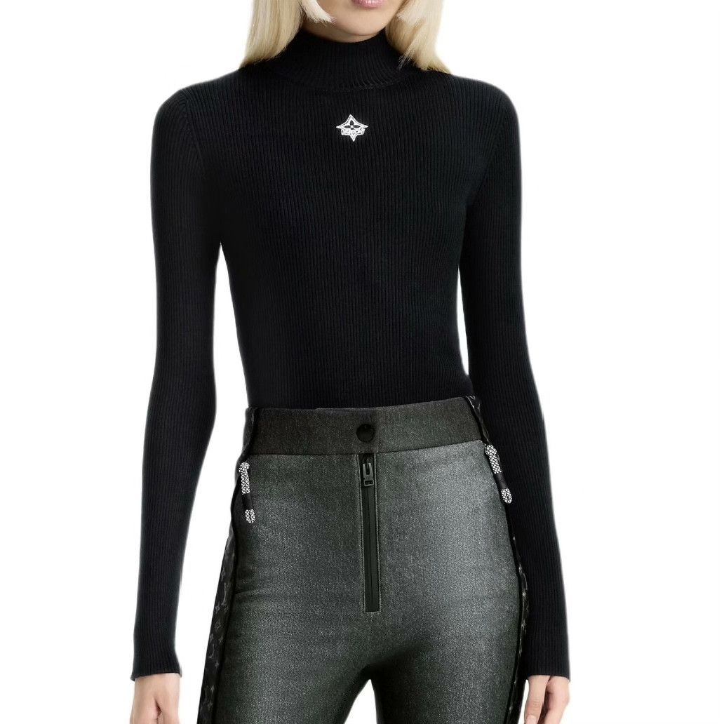 Louis Vuitton Louis Vuitton Sweater S Women Size S / US 4 / IT 40 - 1 Thumbnail