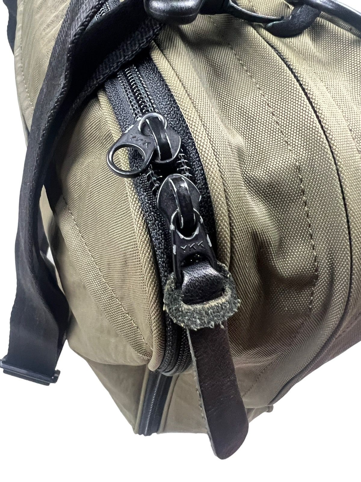 Issey Miyake 1980 Issey Miyake Messenger Laptop Bag Size ONE SIZE - 11 Thumbnail