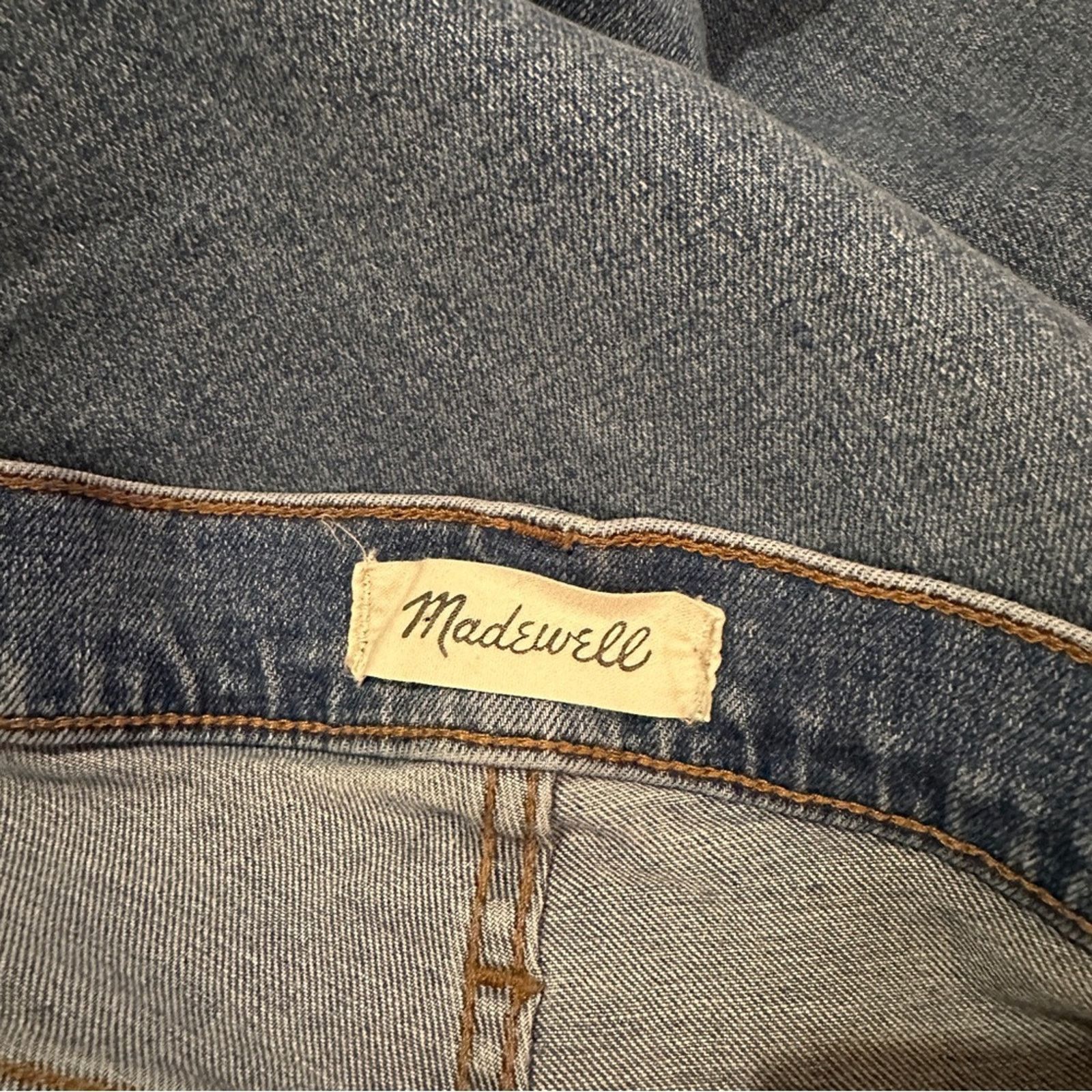 Madewell Madewell 9" Mid-Rise Skinny Jeans in Krasner Wash: Tencel Size 31" - 8 Thumbnail