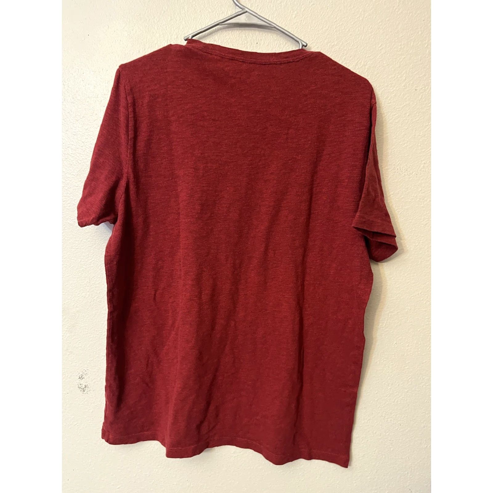 Old Navy Old Navy T-Shirt Red Graphic Print Crew Neck Men's L Short Sleeve Cotton Beach Today’sSpecial? Size US L / EU 52-54 / 3 - 3 Thumbnail