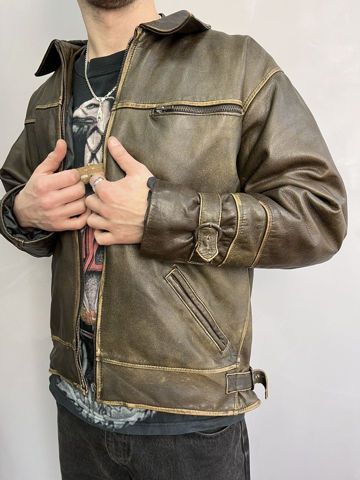 Vintage Vintage Brown avant garde genuine leather bomber jacket Size US M / EU 48-50 / 2 - 5 Thumbnail