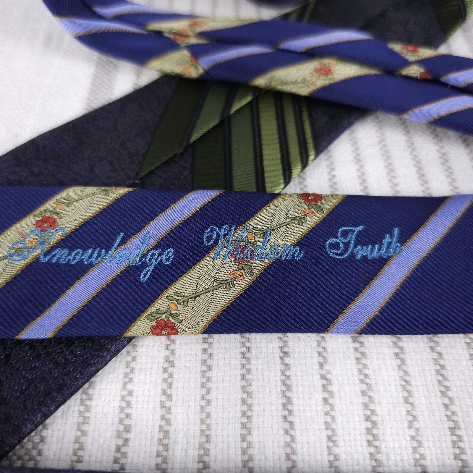 Robert Graham ROBERT GRAHAM Tie Silk Blue Green Diagonal Striped Repp Size ONE SIZE - 2 Thumbnail