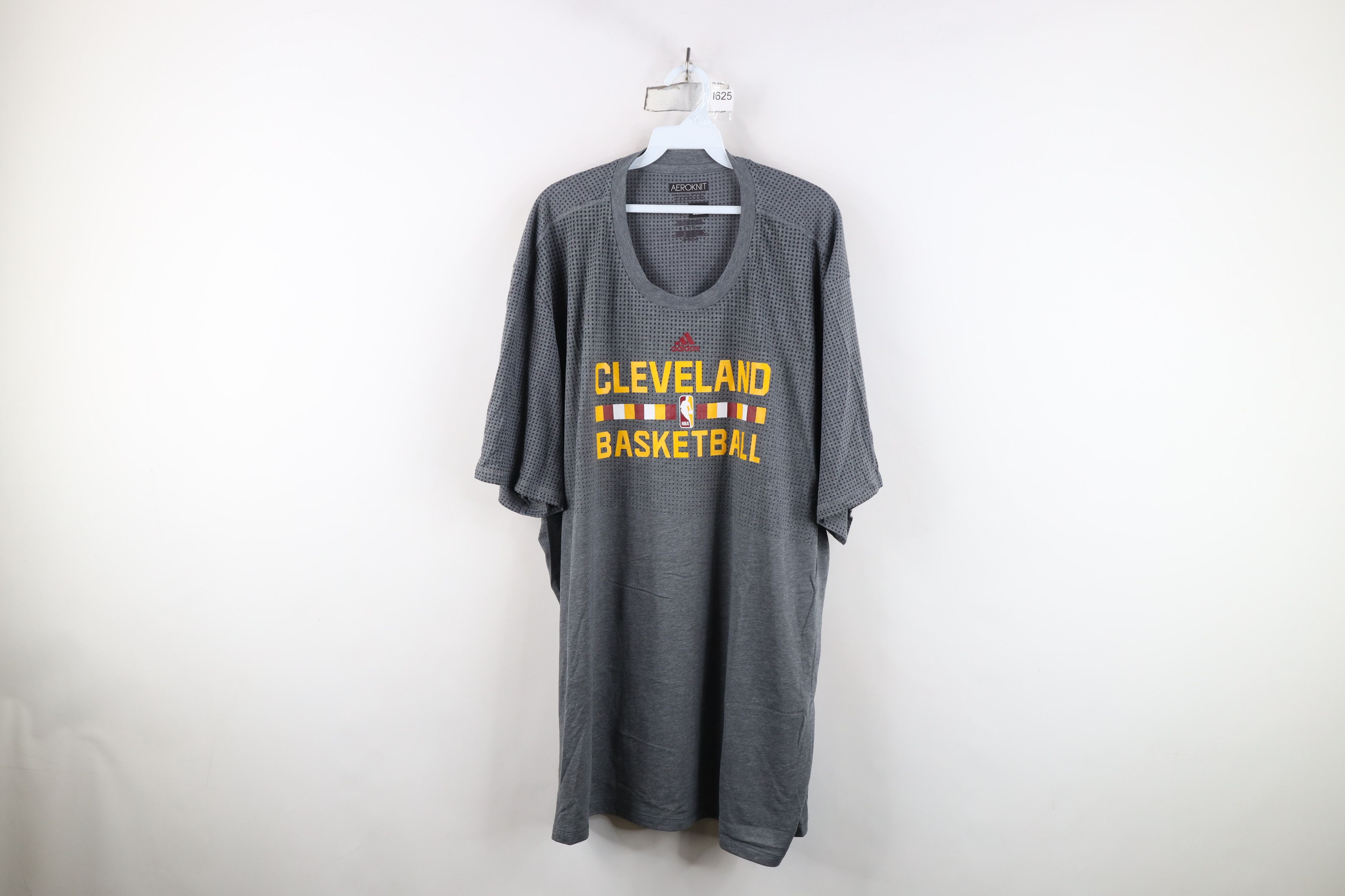 Adidas Adidas Aeroknit Cavaliers Basketball Short Sleeve T-Shirt Size US XXL / EU 58 / 5 - 1 Thumbnail