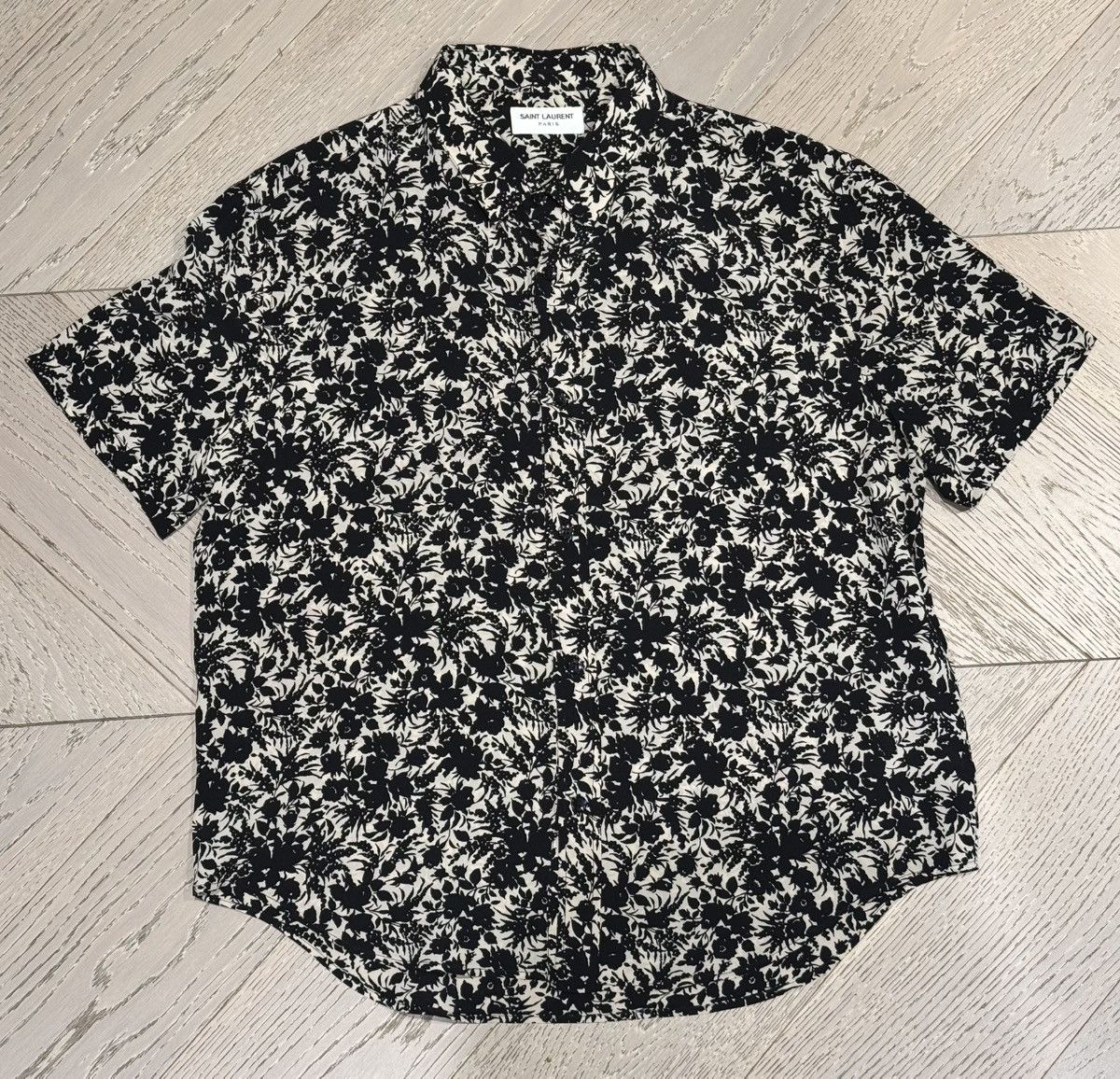 Saint Laurent Paris Saint Laurent S2022 100% Silk Shirt Size US XXS / EU 40 - 1 Thumbnail