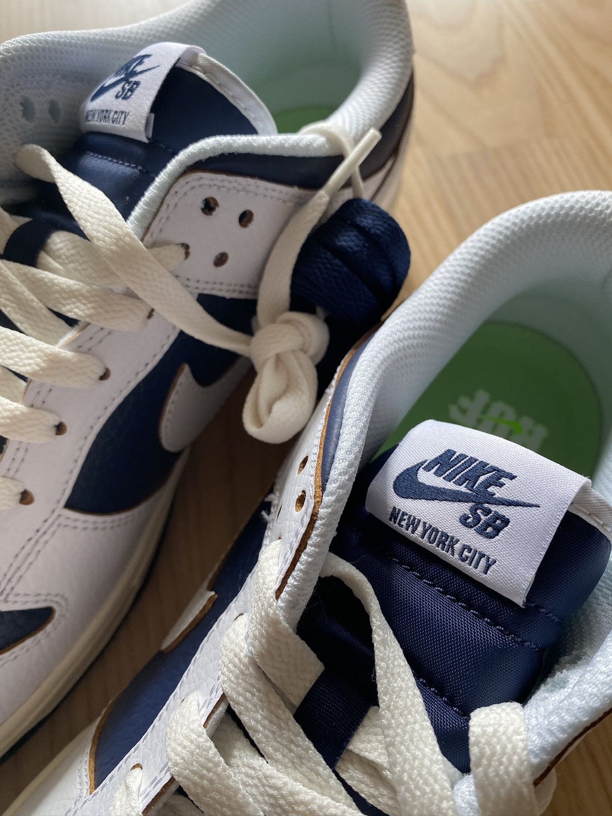 Huf × Nike Nike x HUF Dunk Lo Pro SB QS “New York City” Size US 9 / EU 42 - 13 Thumbnail