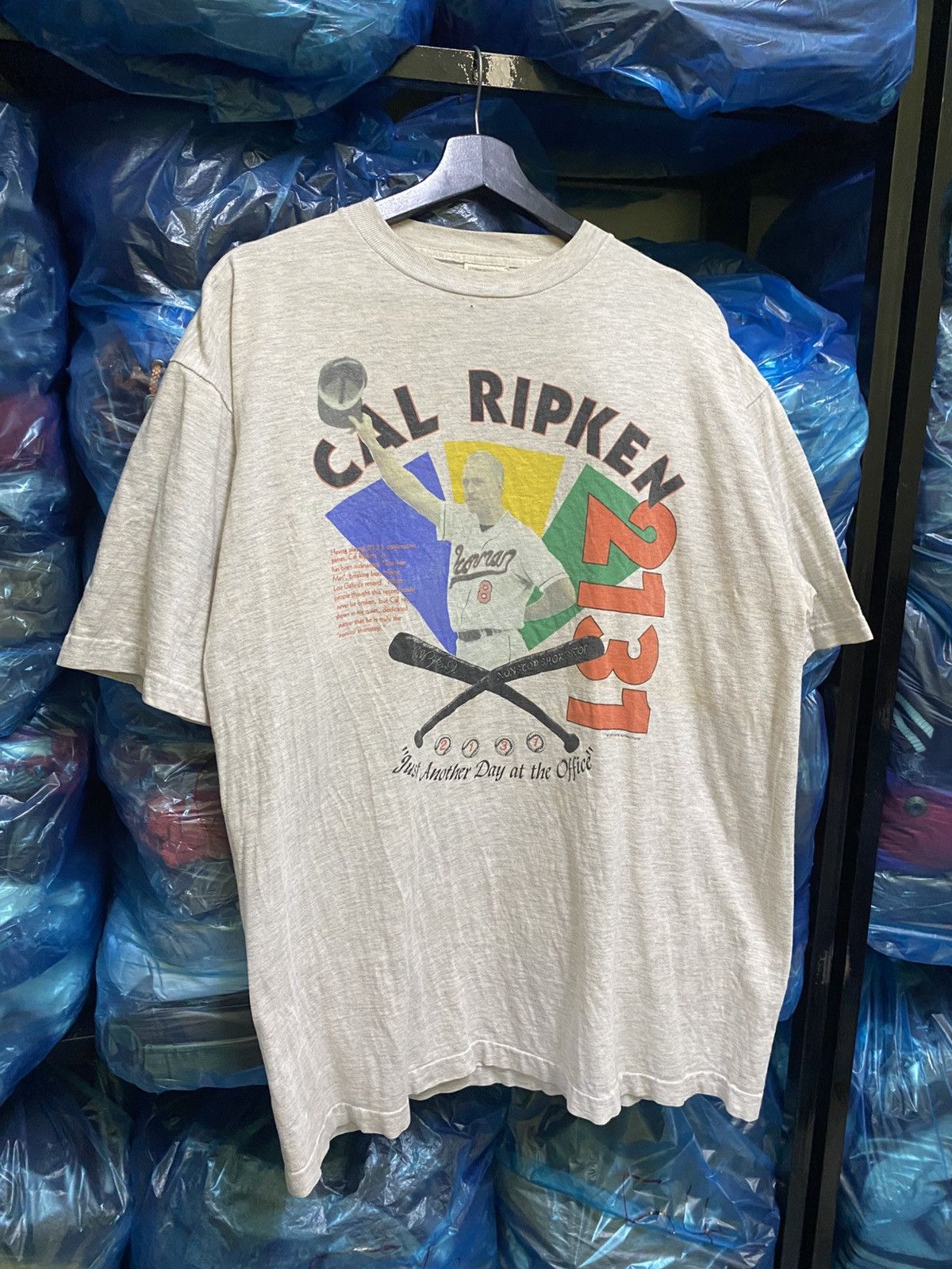 Vintage vintage t-shirt commemorating Cal Ripken Jr.'s "Iron Man" Size US XL / EU 56 / 4 - 3 Thumbnail