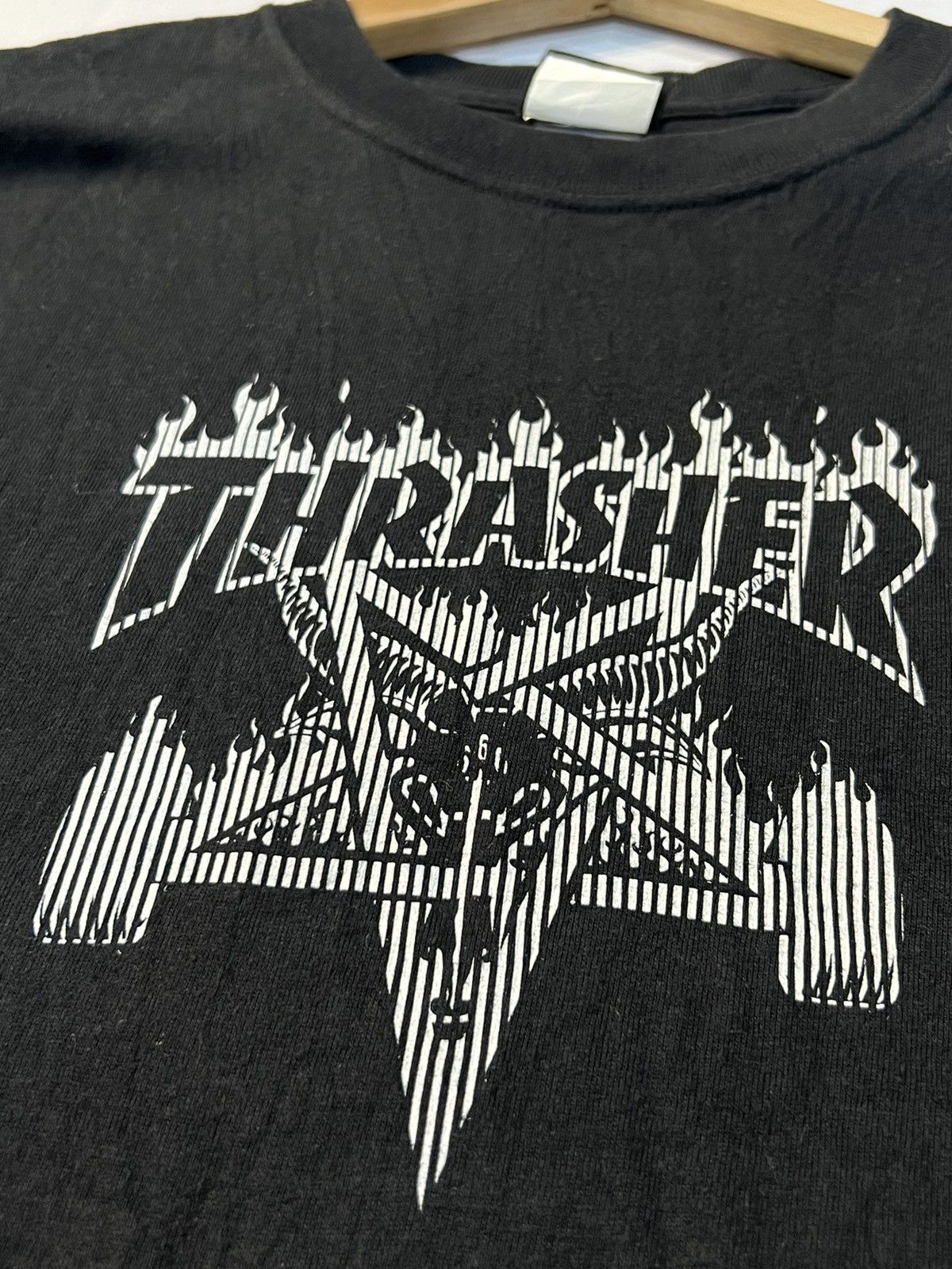 Thrasher × Vintage THRASHER FLAME MOTION TOKYO JAPAN RELEASE TEES Size US M / EU 48-50 / 2 - 3 Thumbnail