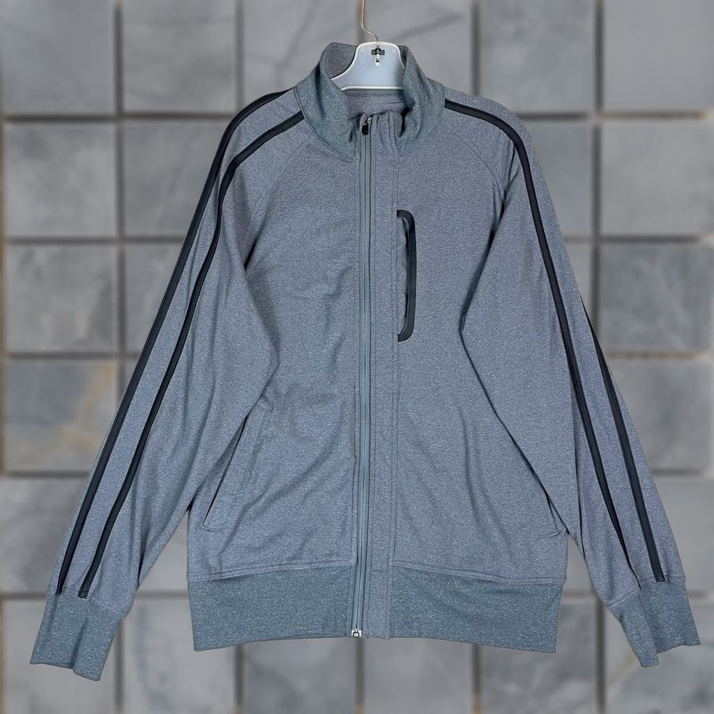 Lululemon Lululemon Jacket Mens XL Gray Kung Fu II Full Zip Athletic Mock Neck Regular Fit Size US XL / EU 56 / 4 - 1 Thumbnail