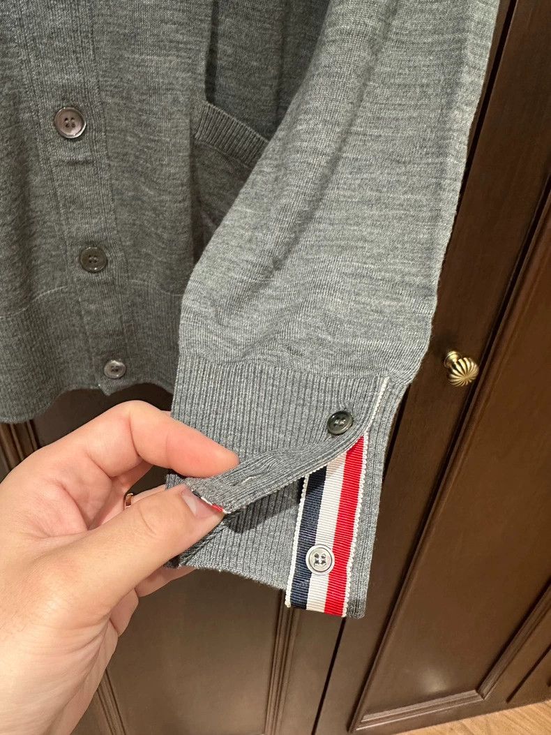 Thom Browne Thom Browne Gray knit cardigan Size US XL / EU 56 / 4 - 5 Thumbnail