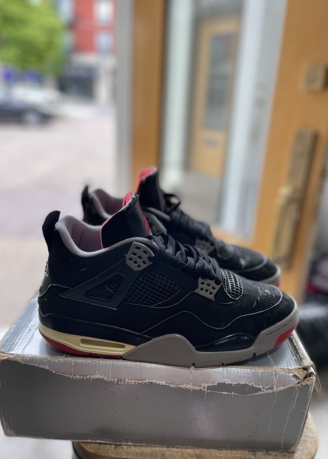 Jordan Brand Jordan 4 Retro Black Cement (1999) Size US 11 / EU 44 - 2 Thumbnail