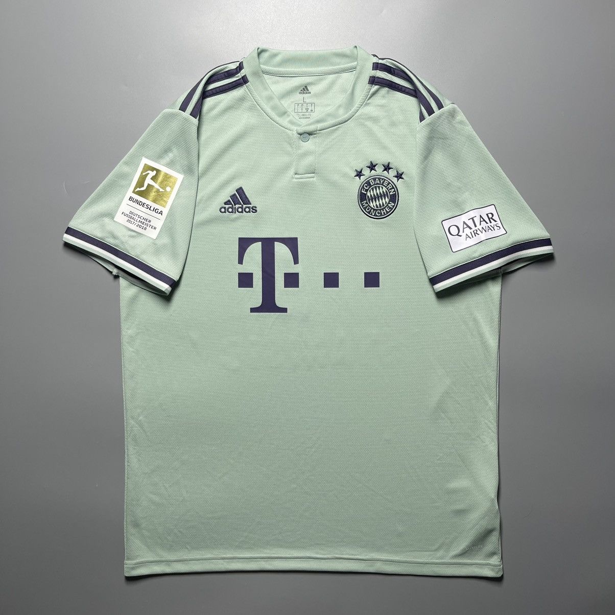 Vintage BAYERN ADIDAS 2018/2019 FOOTBALL AWAY JERSEY #72 STANISIC Size US L / EU 52-54 / 3 - 2 Thumbnail