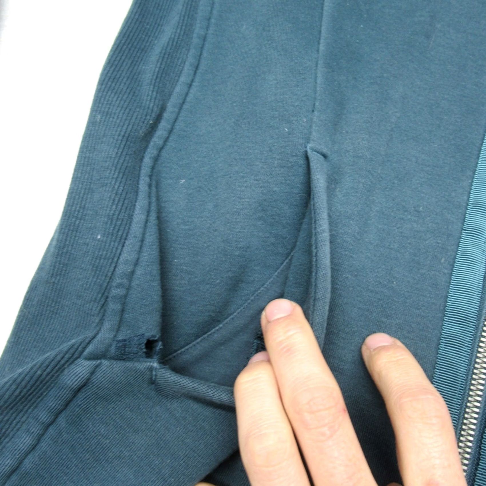Lululemon VINTAGE? No. Size M / US 6-8 / IT 42-44 - 6 Thumbnail