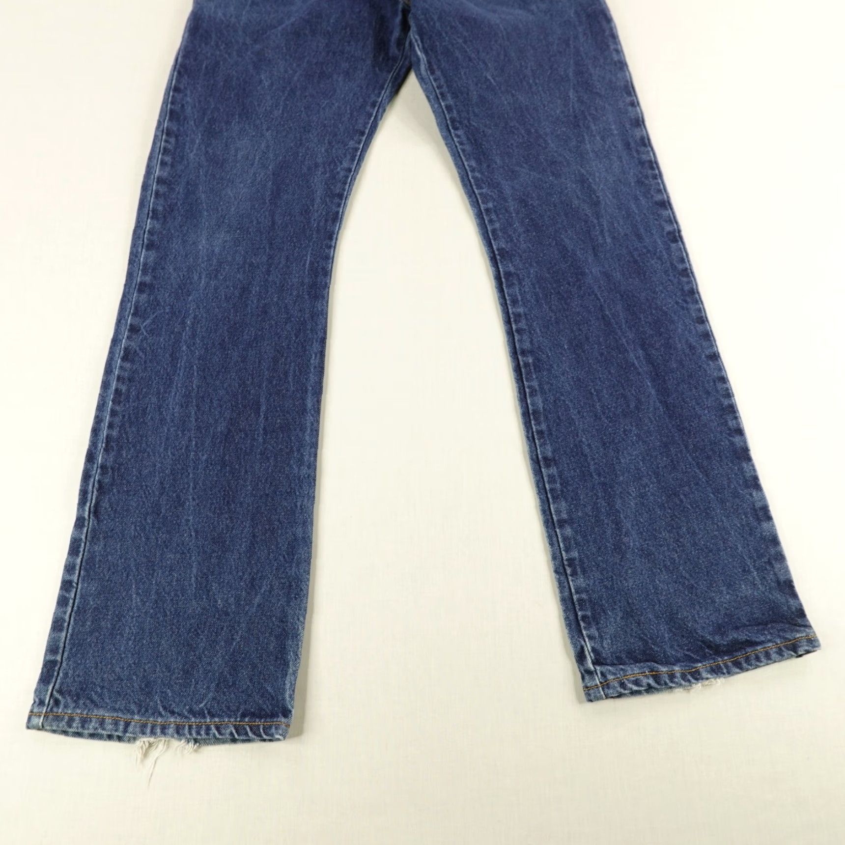 Levi's VINTAGE Levi's Jeans 34x34 Blue Denim 514 Bootcut Western Cowboy Red Tab Y2K Mens Regular 34 Blue Jeans Mens Regular 34x34 Cowboy Southwestern Jeans Size US 32 / EU 48 - 3 Thumbnail