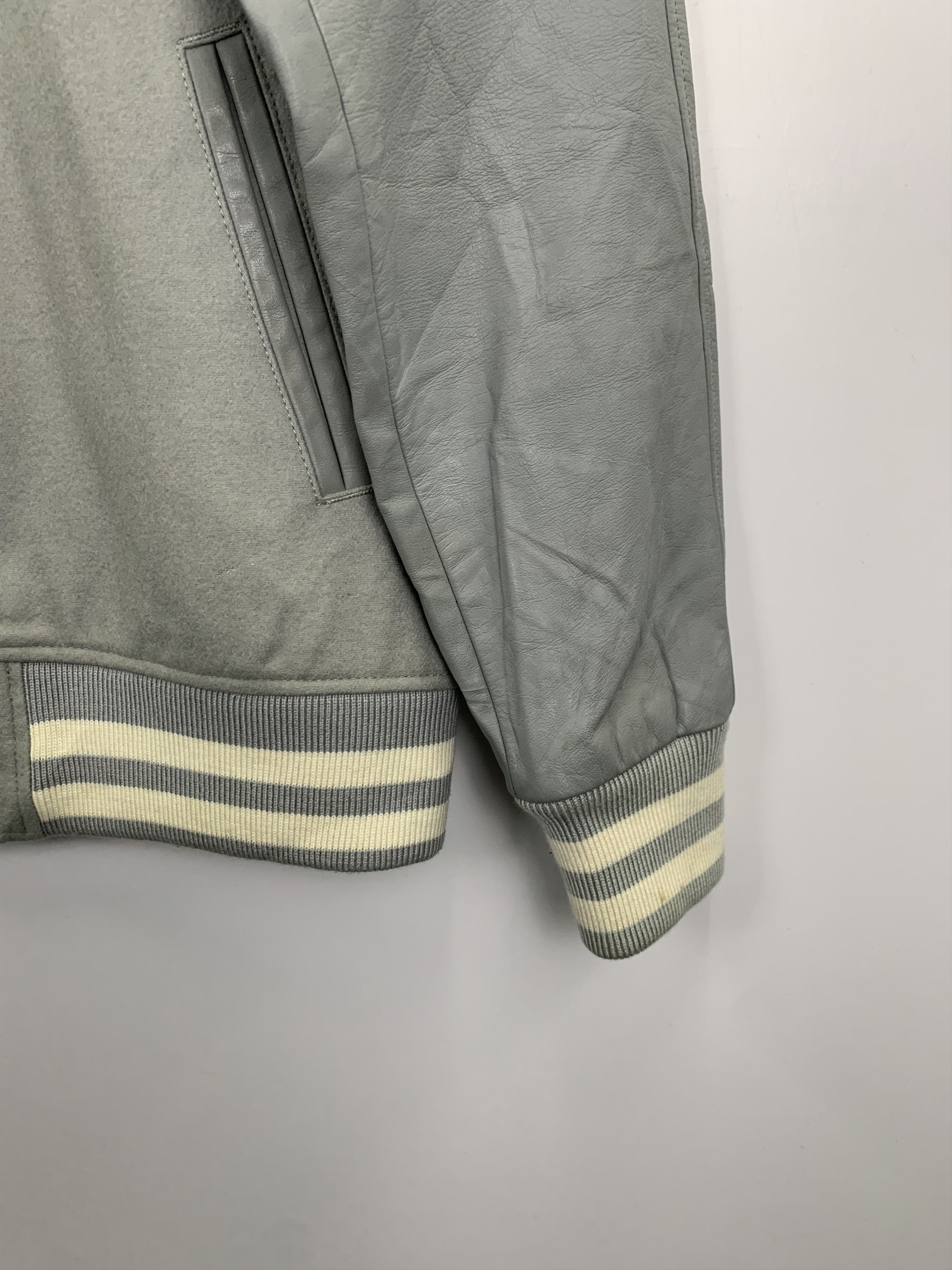 Vintage Vintage Marijuana Wool Varsity Jacket V0470 Size US M / EU 48-50 / 2 - 5 Thumbnail