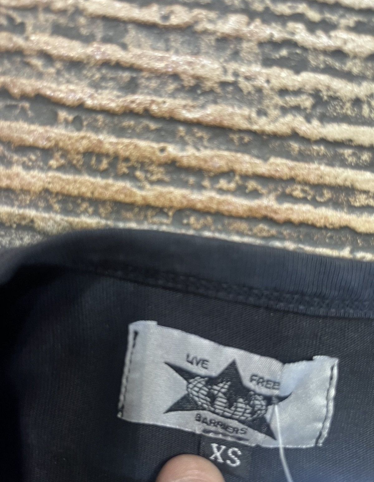 Barriers New Barriers Pop Smoke Tee "Black" Sz. Medium Size US M / EU 48-50 / 2 - 3 Thumbnail