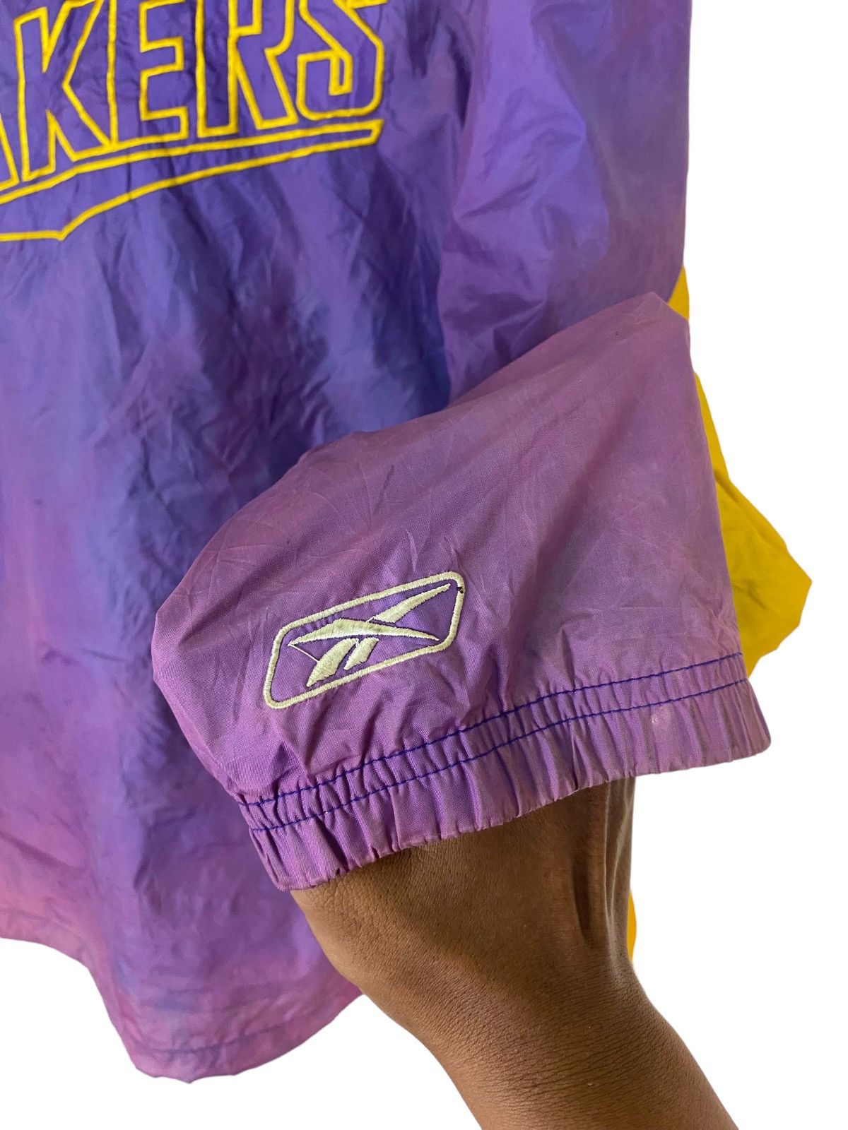 NBA × Reebok Vintage Reebok L.A Lakers Winbreaker Jacket Size US L / EU 52-54 / 3 - 10 Thumbnail