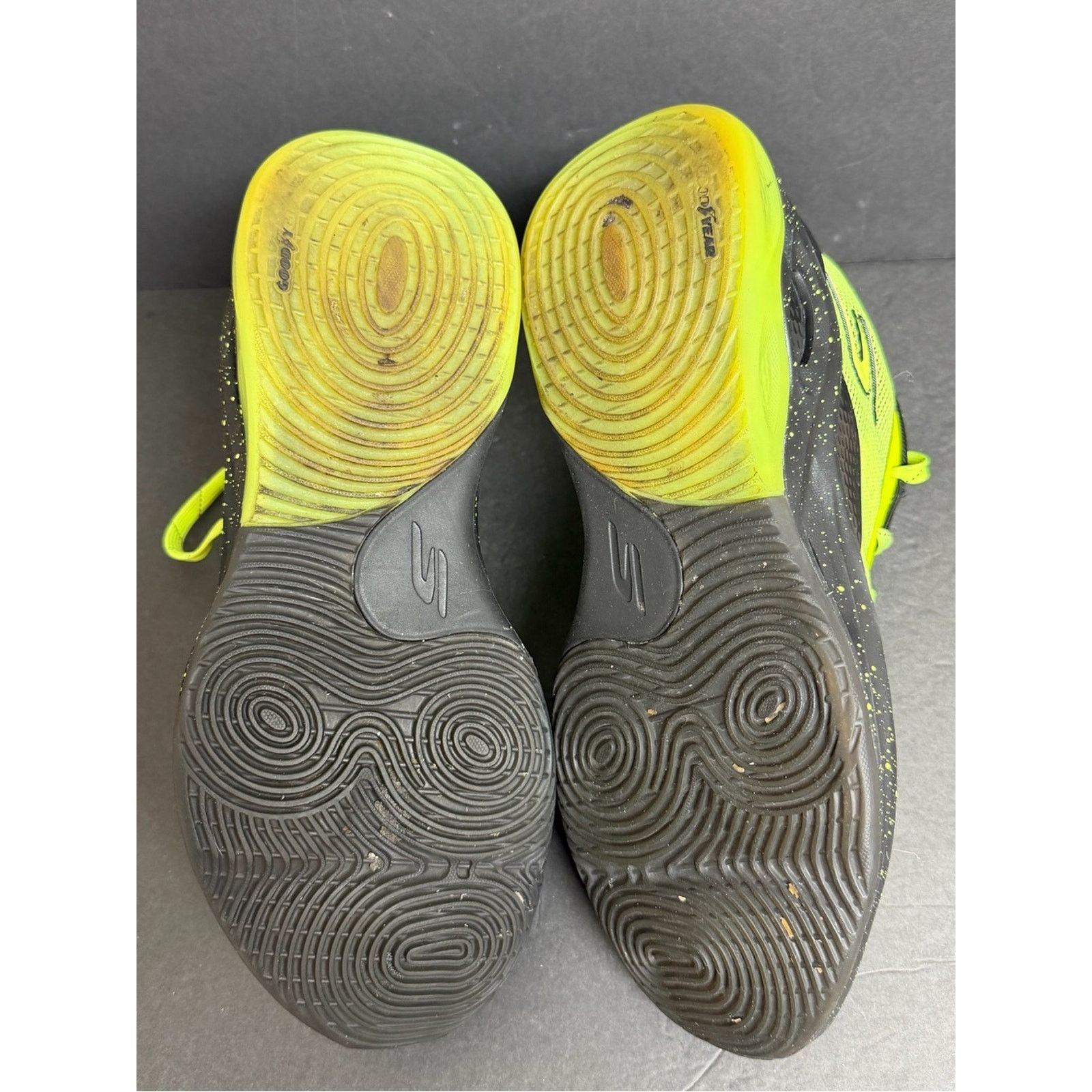 SKECHERS Skechers Men's SKX Float Basketball Shoes Volt Size 9.5 NICE Size US 9.5 / EU 42-43 - 7 Thumbnail
