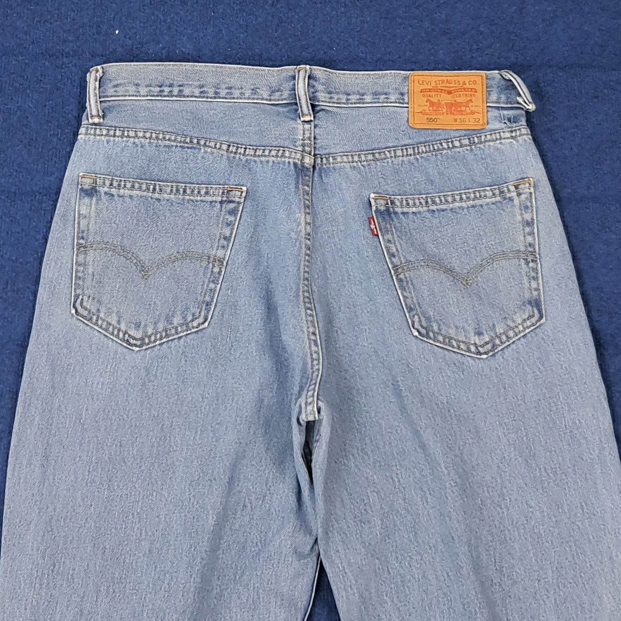 Levi's VINTAGE 90s LEVI'S 550 Distressed Light Wash Jeans C272N7 Size US 36 / EU 52 - 5 Thumbnail