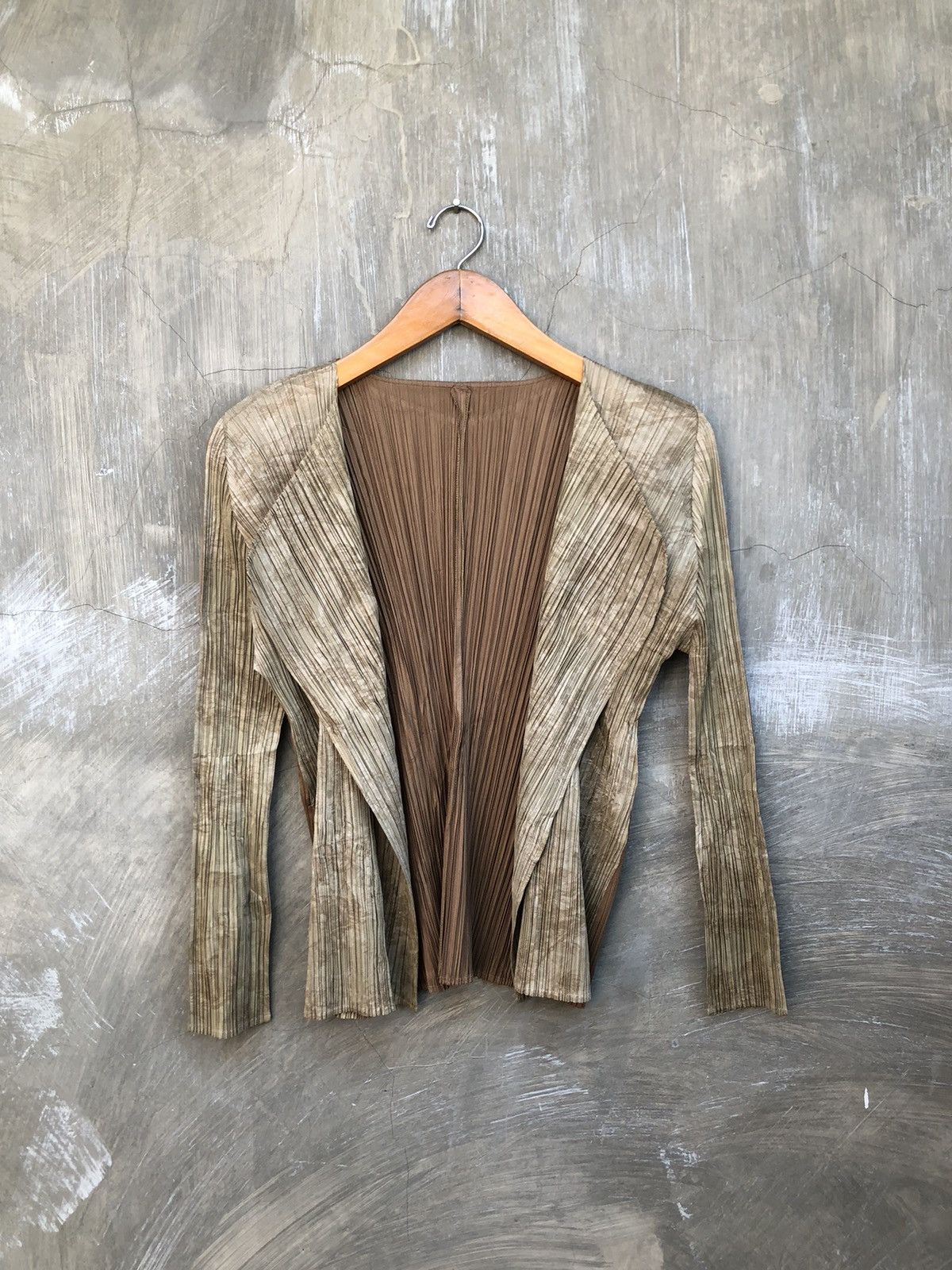 Pleats Please Issey Miyake Issey Miyake Pleats Please Cardigan Size M / US 6-8 / IT 42-44 - 1 Thumbnail