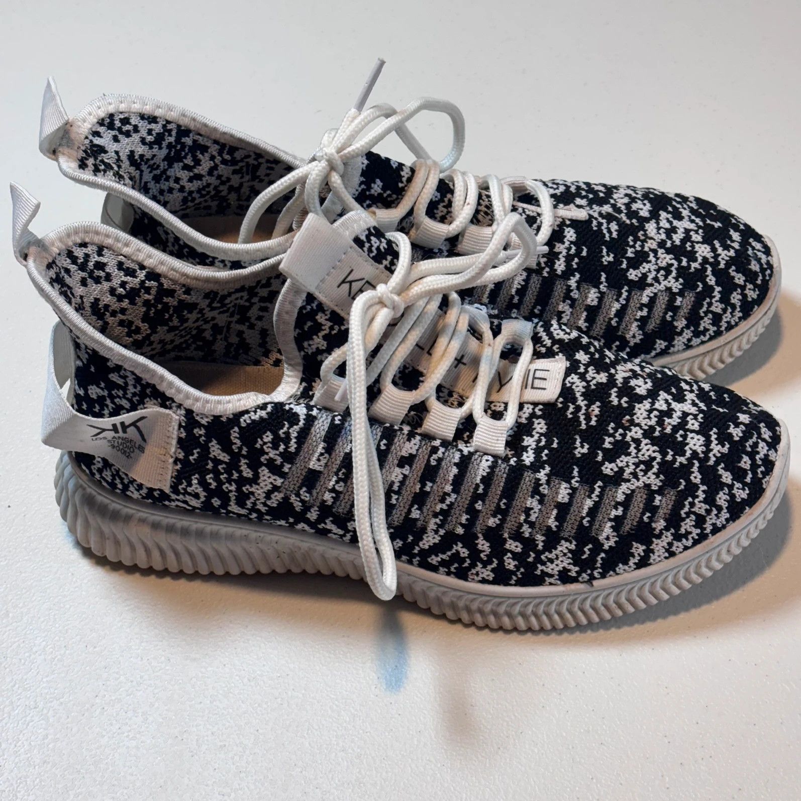 Kendall And Kylie Kendall + KYLIE Brandy Knit women's Sz 7 Shoes Size US 7 / IT 37 - 3 Thumbnail