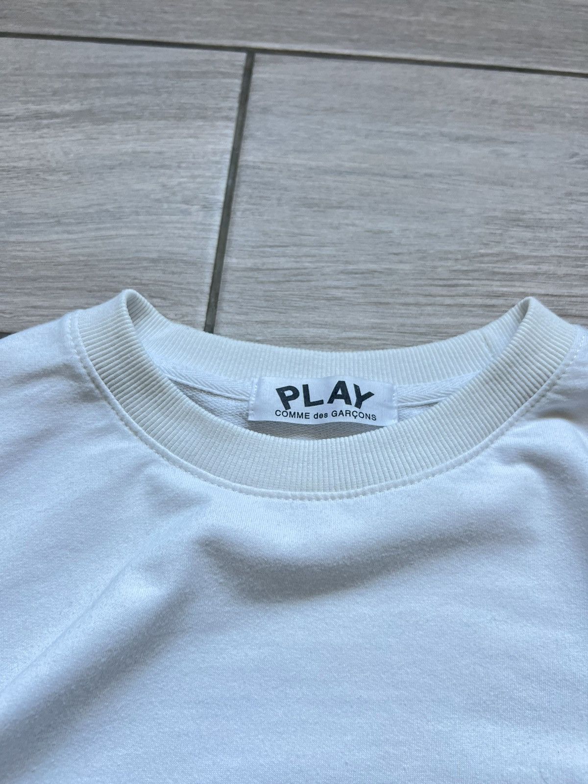 Comme des Garcons Vintage Come des Garcon Play cdg sweatshirt Size US M / EU 48-50 / 2 - 8 Thumbnail