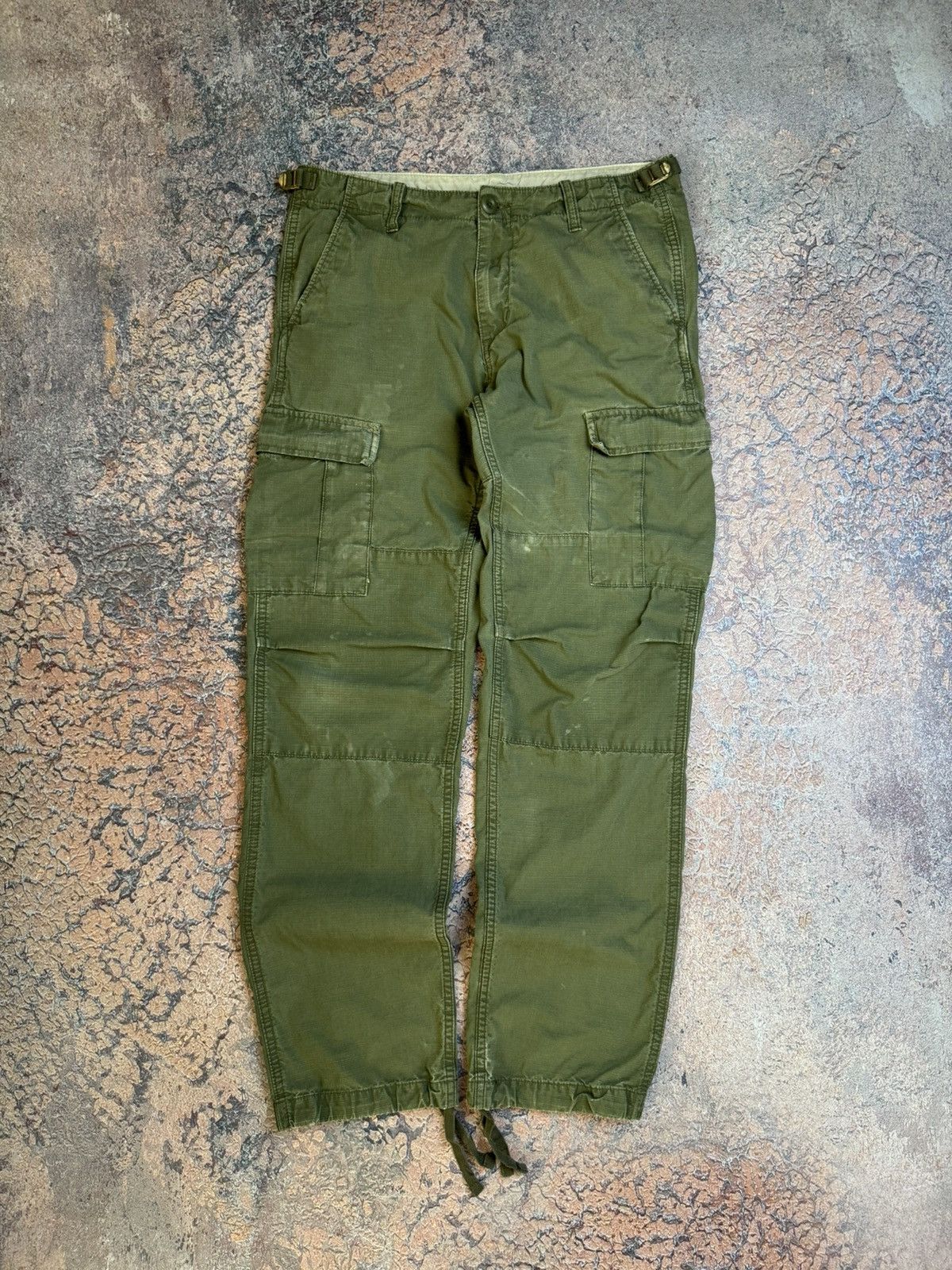 Carhartt × Vintage Carhartt vintage khaki cargo pants workwear size 31x30 Size US 31 - 8 Thumbnail