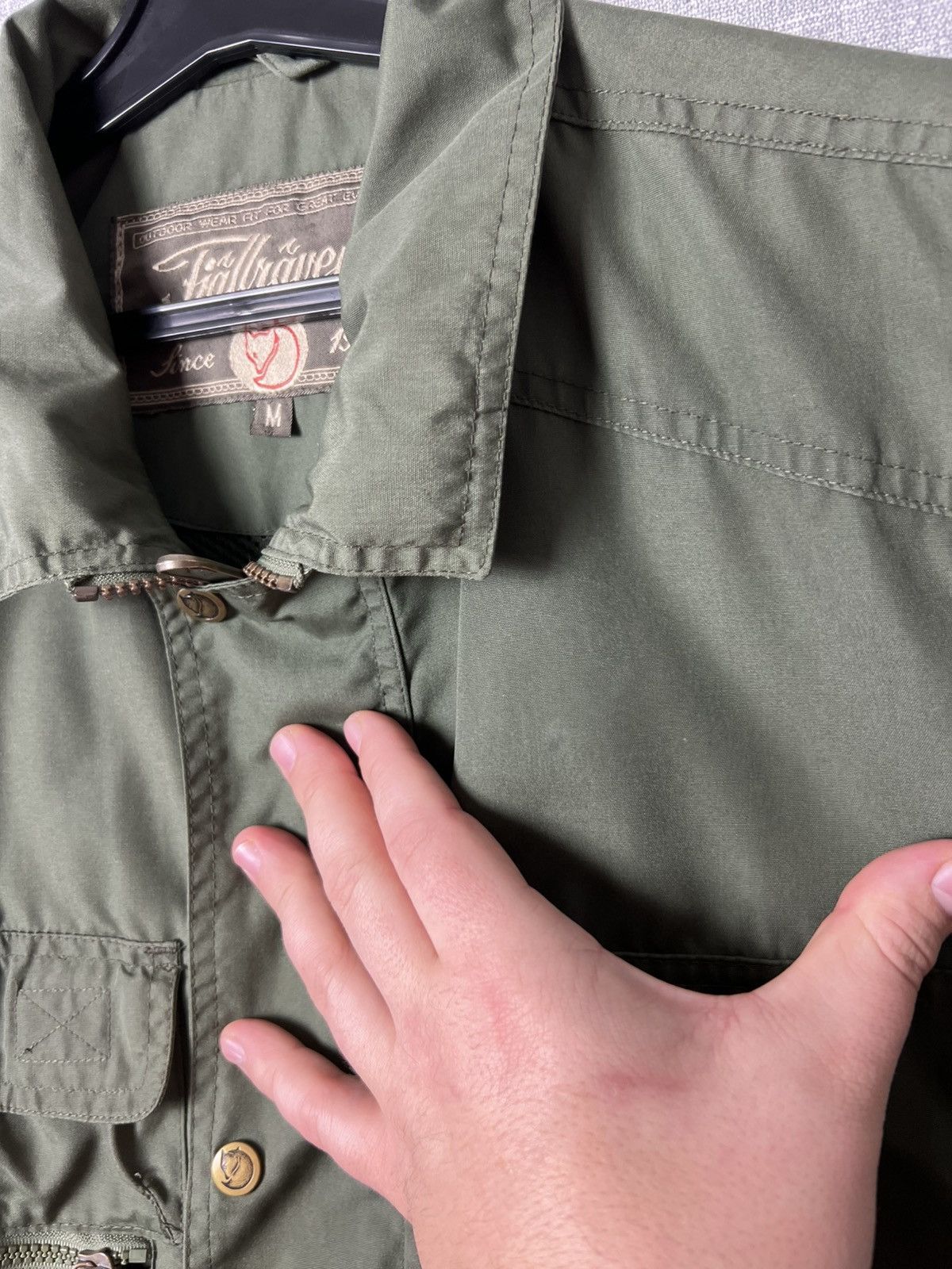Fjallraven Vintage Rare Fjallraven Multi Pocket Men’s Vest Size M Size US M / EU 48-50 / 2 - 6 Thumbnail