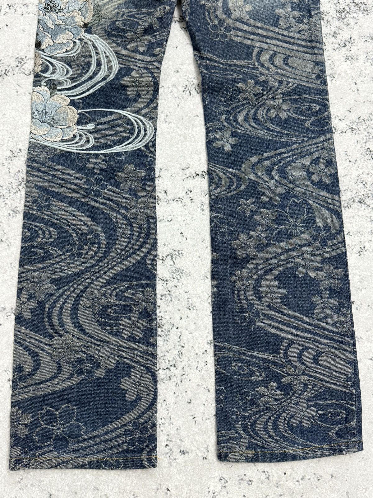 Karakuri Tamashii Vintage Karakuri Tamashi Sakura Embroidered Mini Flare Denim Size US 28 / EU 44 - 14 Thumbnail
