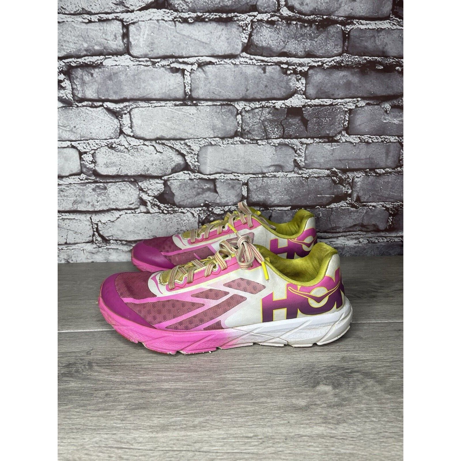 Hoka HOKA ONE TRACER Pink FUSCIA CITRUS Lace Up Sneakers Women 9M Size US 9 / IT 39 - 17 Thumbnail