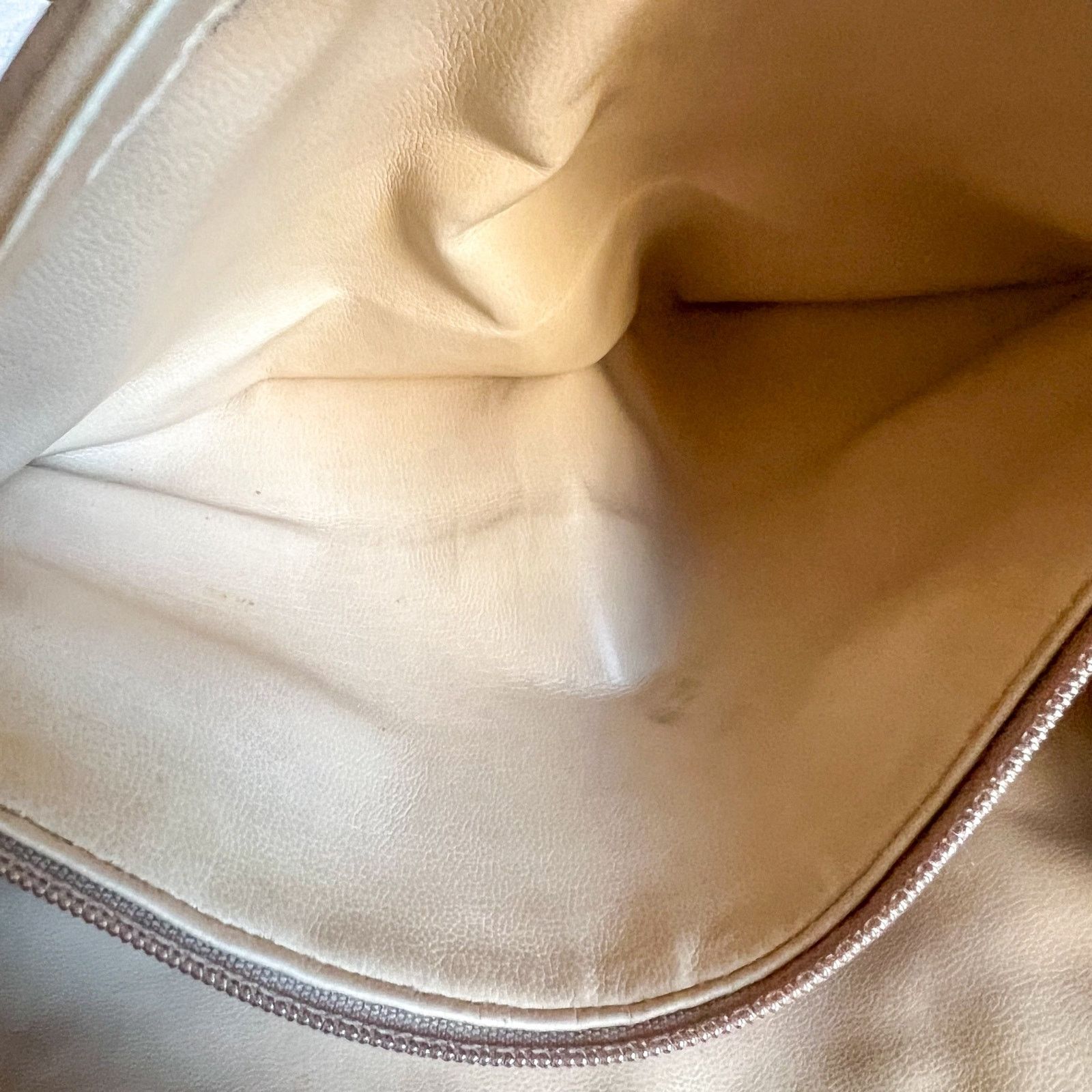 Chanel CHANEL Vintage Beige Quilted Lambskin Half Moon Flap Bag Size ONE SIZE - 10 Thumbnail