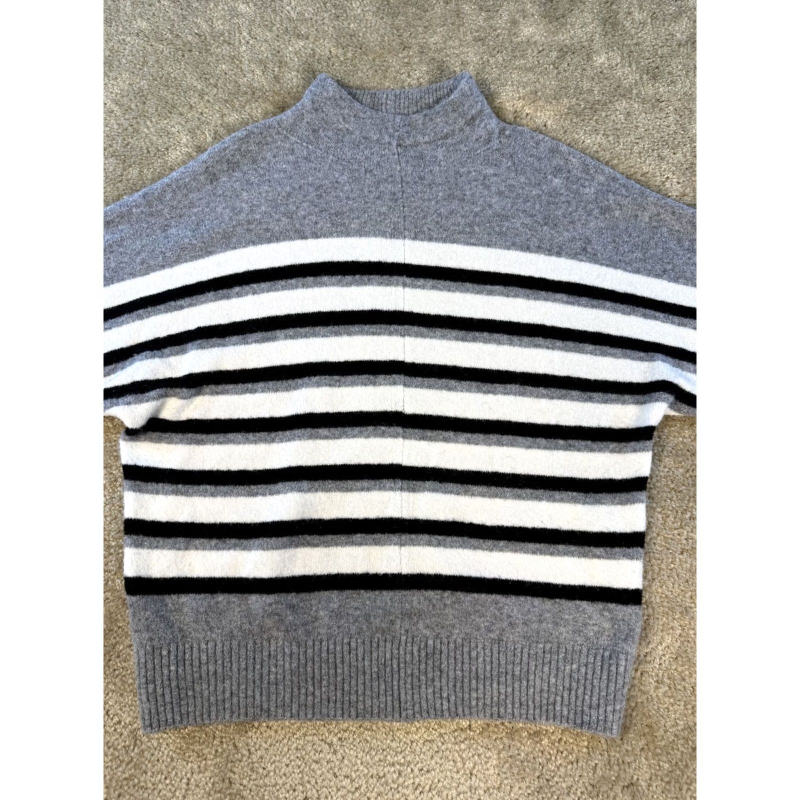 Loft LOFT Wool Blend Sweater Womens Size XS Gray Black White Striped Size XS / US 0-2 / IT 36-38 - 2 Thumbnail