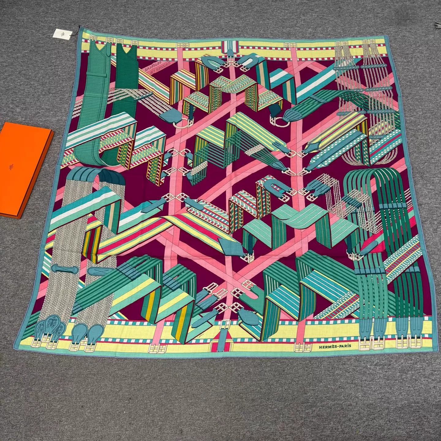 Hermes Hermes cashmere silk geometric harness scarf new unused Size ONE SIZE - 1 Thumbnail