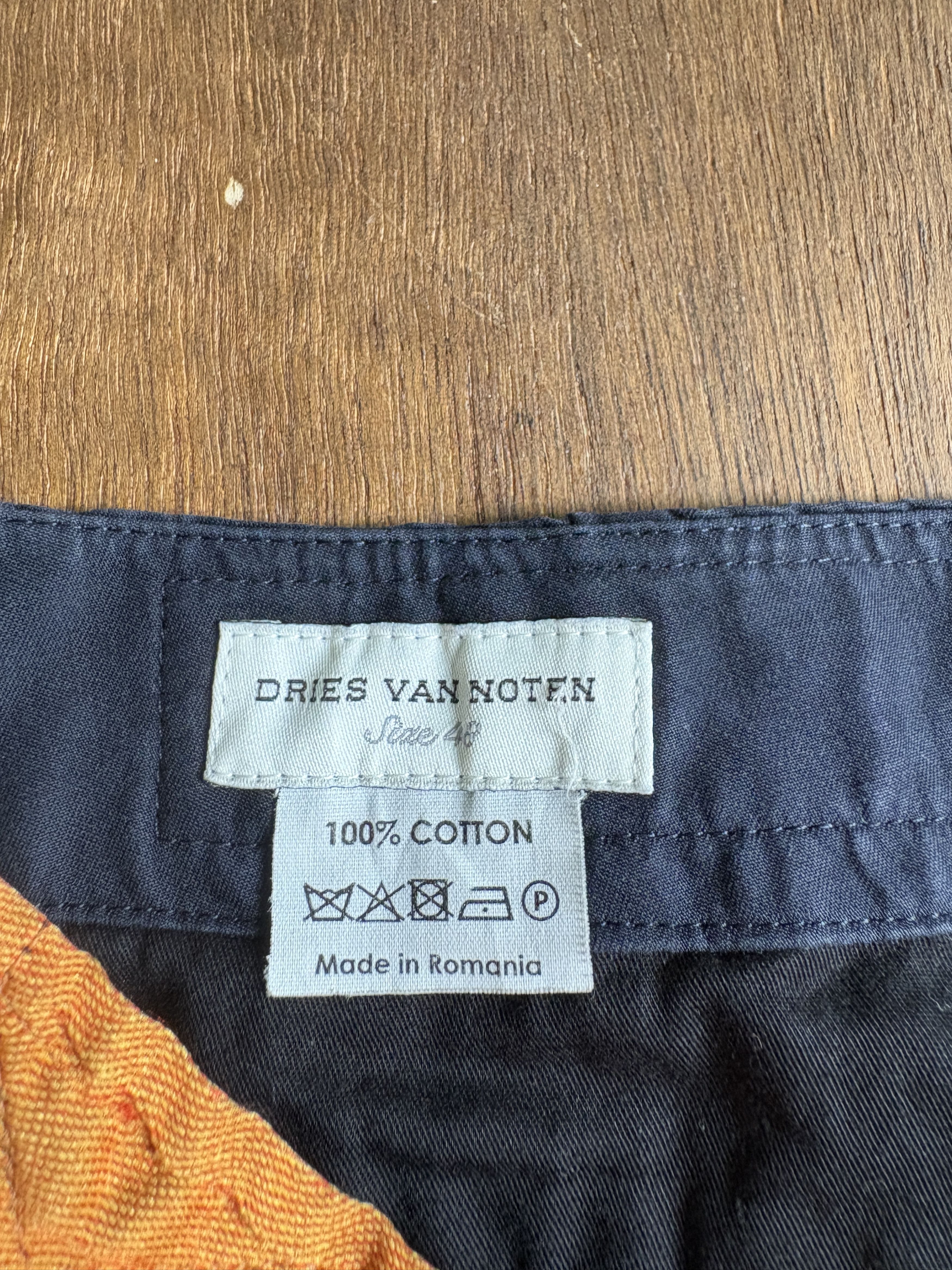 Dries Van Noten DRIES VAN NOTEN Shorts Made in Romania Size US 33 - 3 Thumbnail