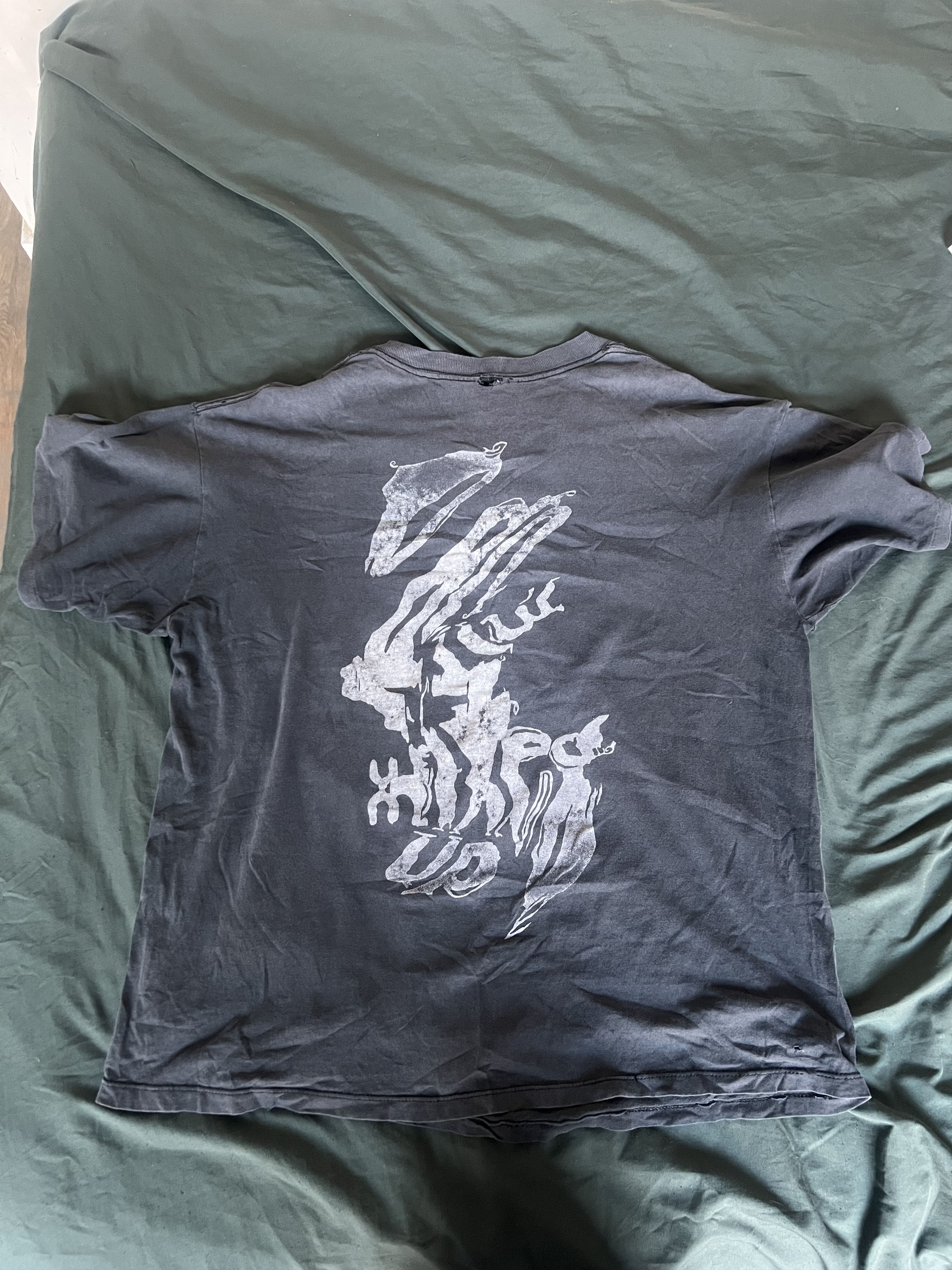 The Cure THE CURE ‘all mixed up ‘ 1990 SUPER RARE TEE size L Size US L / EU 52-54 / 3 - 2 Thumbnail