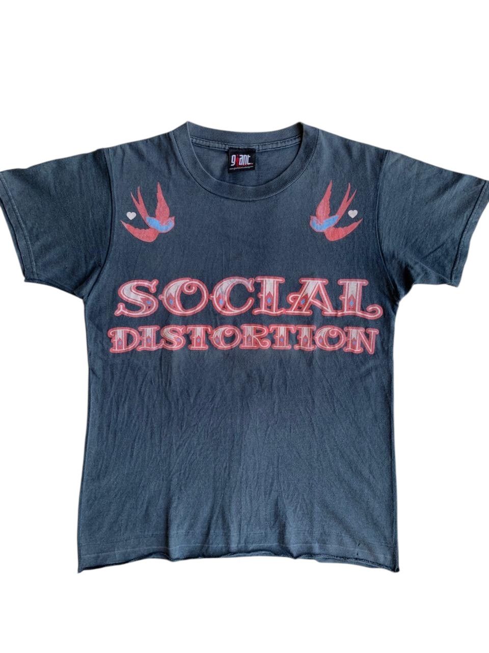 Band Tees Vintage Sun Faded Social Distortion Punk Tshirt Size US S / EU 44-46 / 1 - 1 Thumbnail