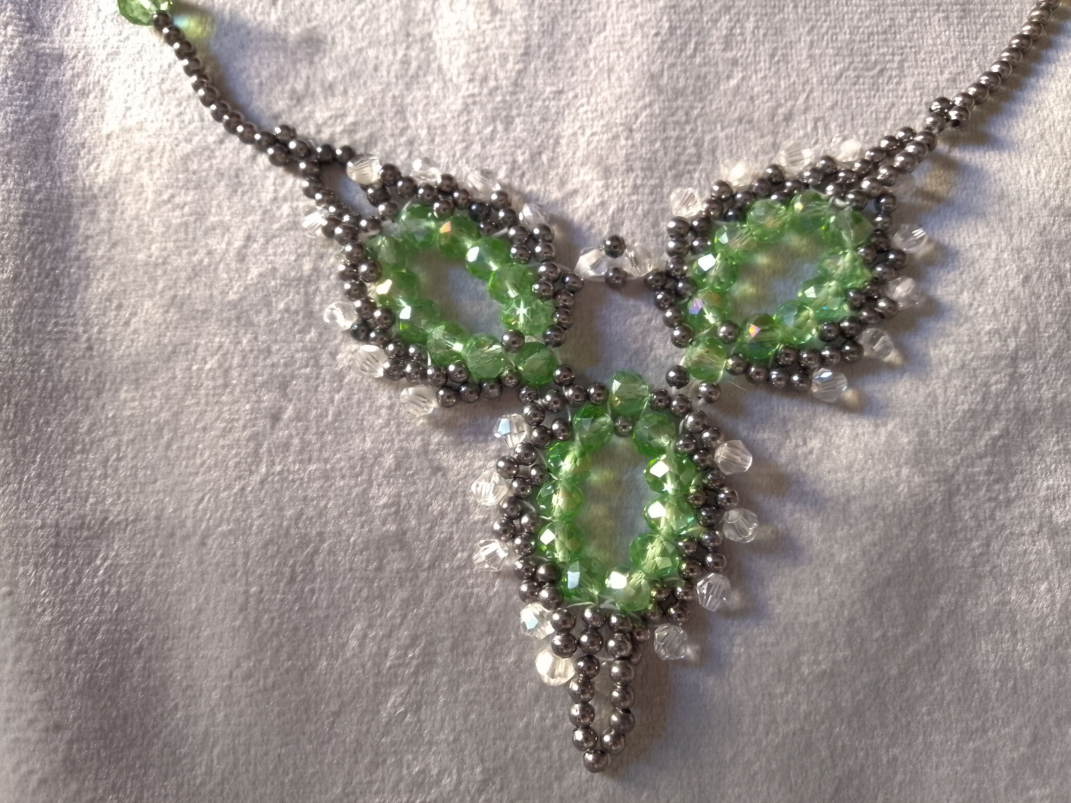 Handmade Necklace Leafy Vintage Elegant Green Crystal Embroidered Size ONE SIZE - 4 Thumbnail
