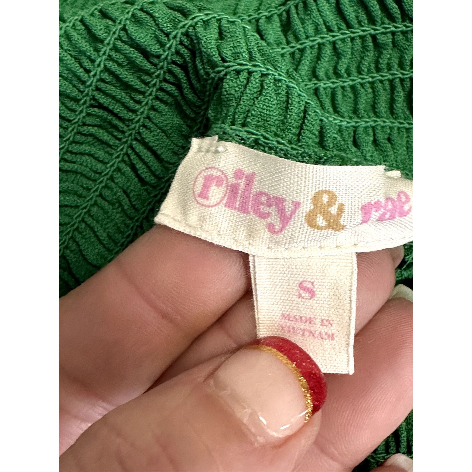 Other Riley & Rae Green Smocked Stretch Sleeveless Crop Top S NWT Size S / US 4 / IT 40 - 8 Thumbnail