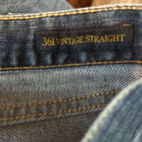 Lucky Brand Lucky Brand Mens Premium Italian Denim size 32x30 361 Vintag Size US 32 / EU 48 - 8 Thumbnail