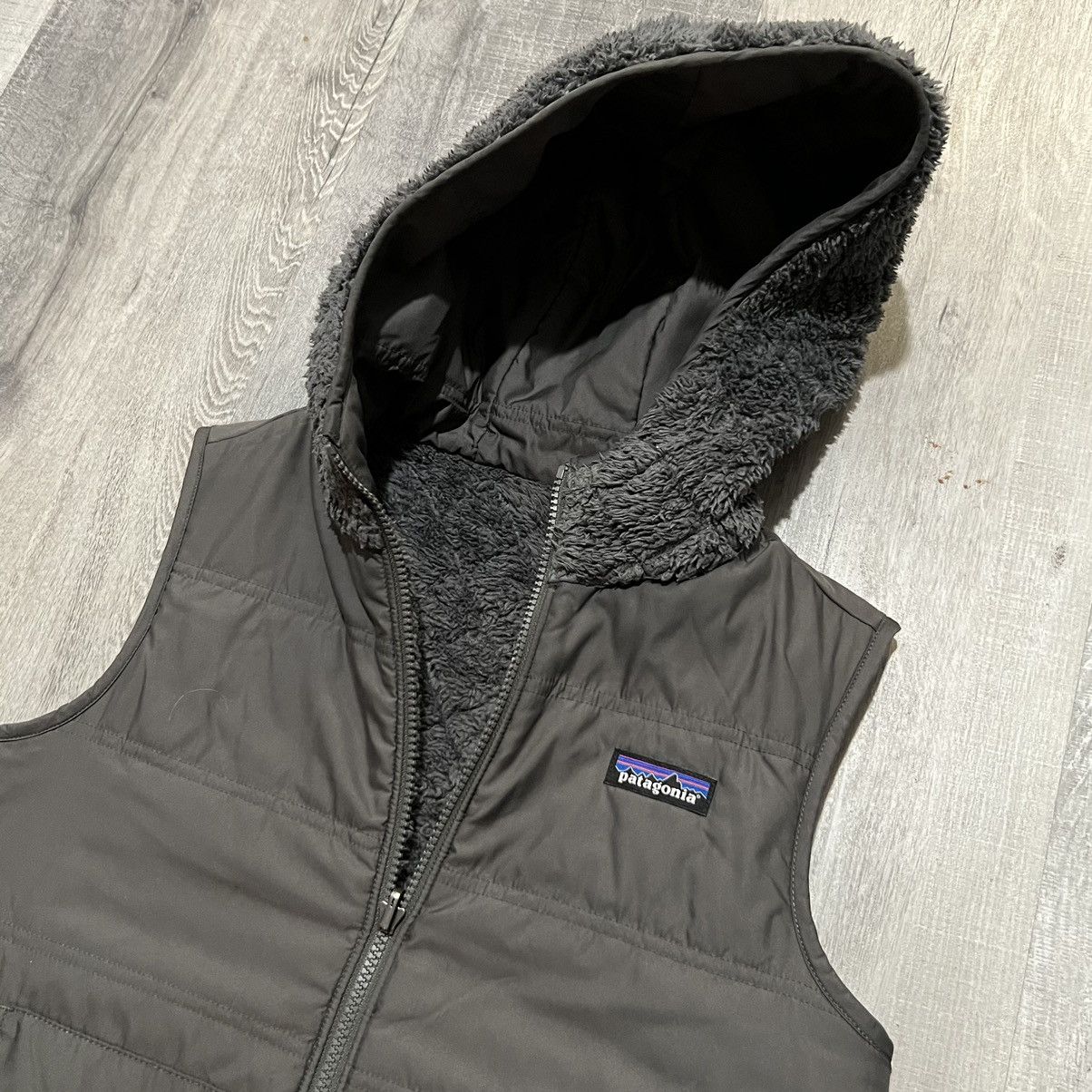 Patagonia PATAGONIA Los Gatos Reversible Diamond Quilted Gray Vest Size S / US 4 / IT 40 - 7 Thumbnail