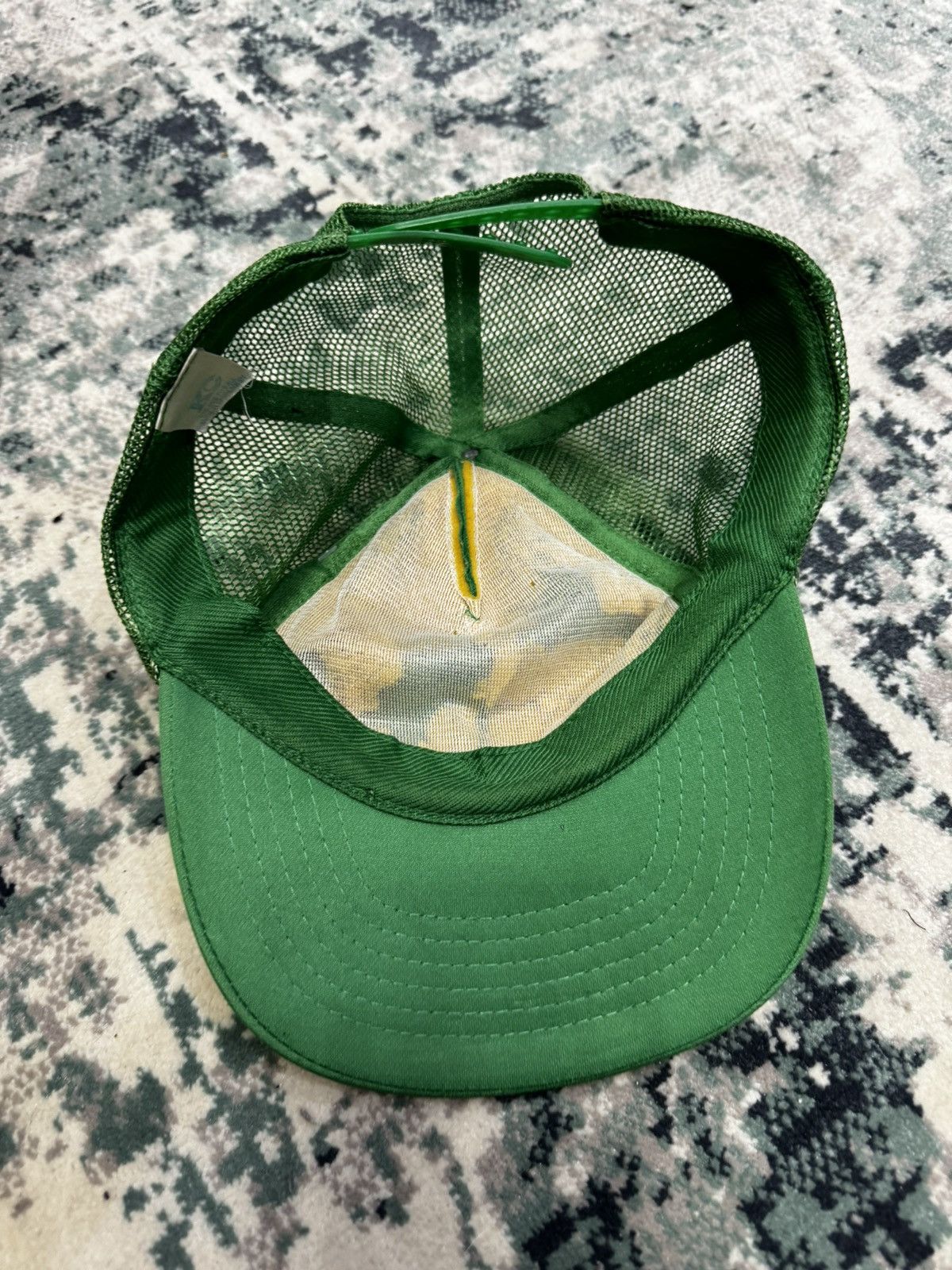 Vintage VINTAGE LOW CARD MAGAZINE SKATEBOARD TRUCKER CAP Size ONE SIZE - 6 Thumbnail