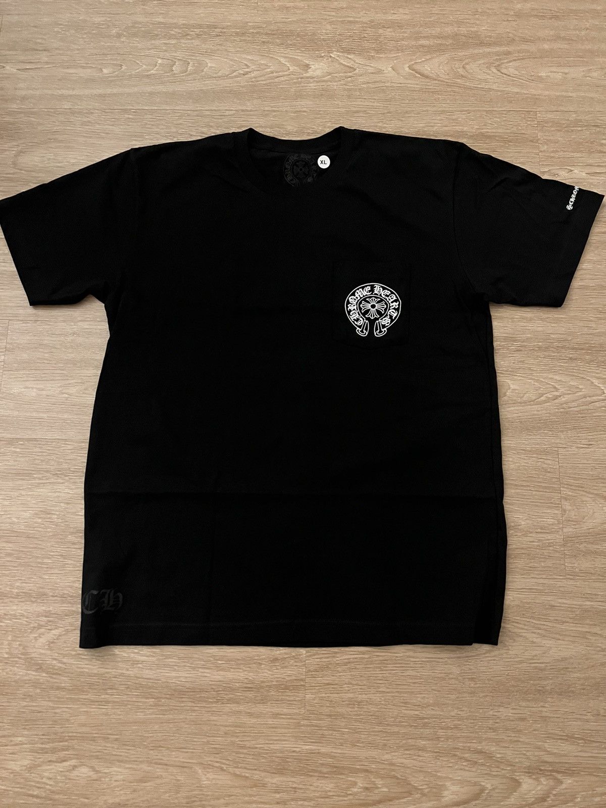 Chrome Hearts Chrome hearts horseshoe logo black t shirt size XL | Grailed