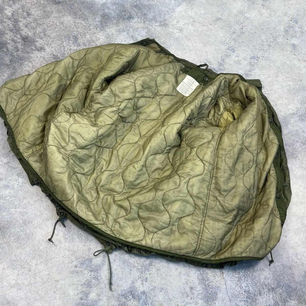 Vintage VINTAGE 1968 M65 FISHTAIL PARKA VIETNAM ERA ARTIC M1965 Size US M / EU 48-50 / 2 - 3 Thumbnail