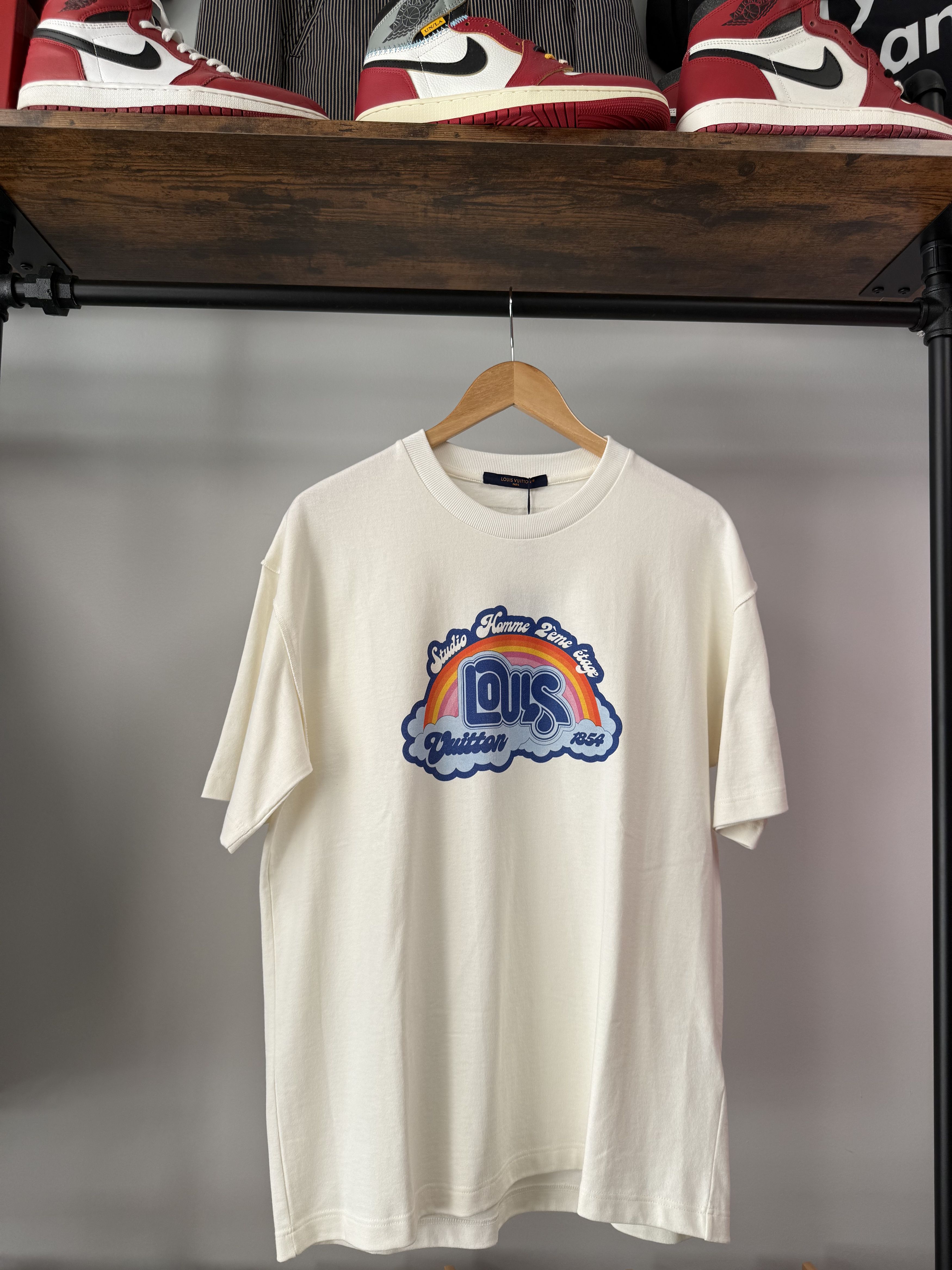 Louis Vuitton Louis Vuitton - White Rainbow Logo T-Shirt Size US L / EU 52-54 / 3 - 1 Thumbnail