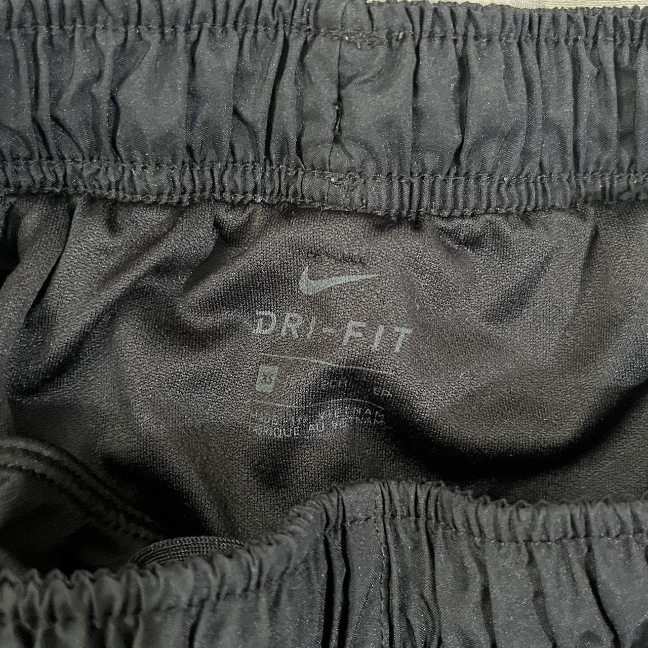 Nike Nike Dri-Fit Shorts Women’s XS Size 25" / US 0 / IT 36 - 2 Thumbnail