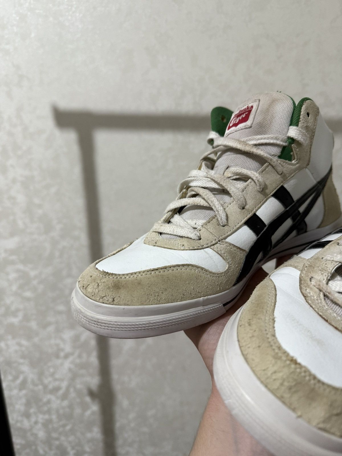 Asics ASICS ONITSUKA TIGER AARON MT HIGH-TOP SNEAKERS DISTRESSED Size US 10 / EU 43 - 7 Thumbnail