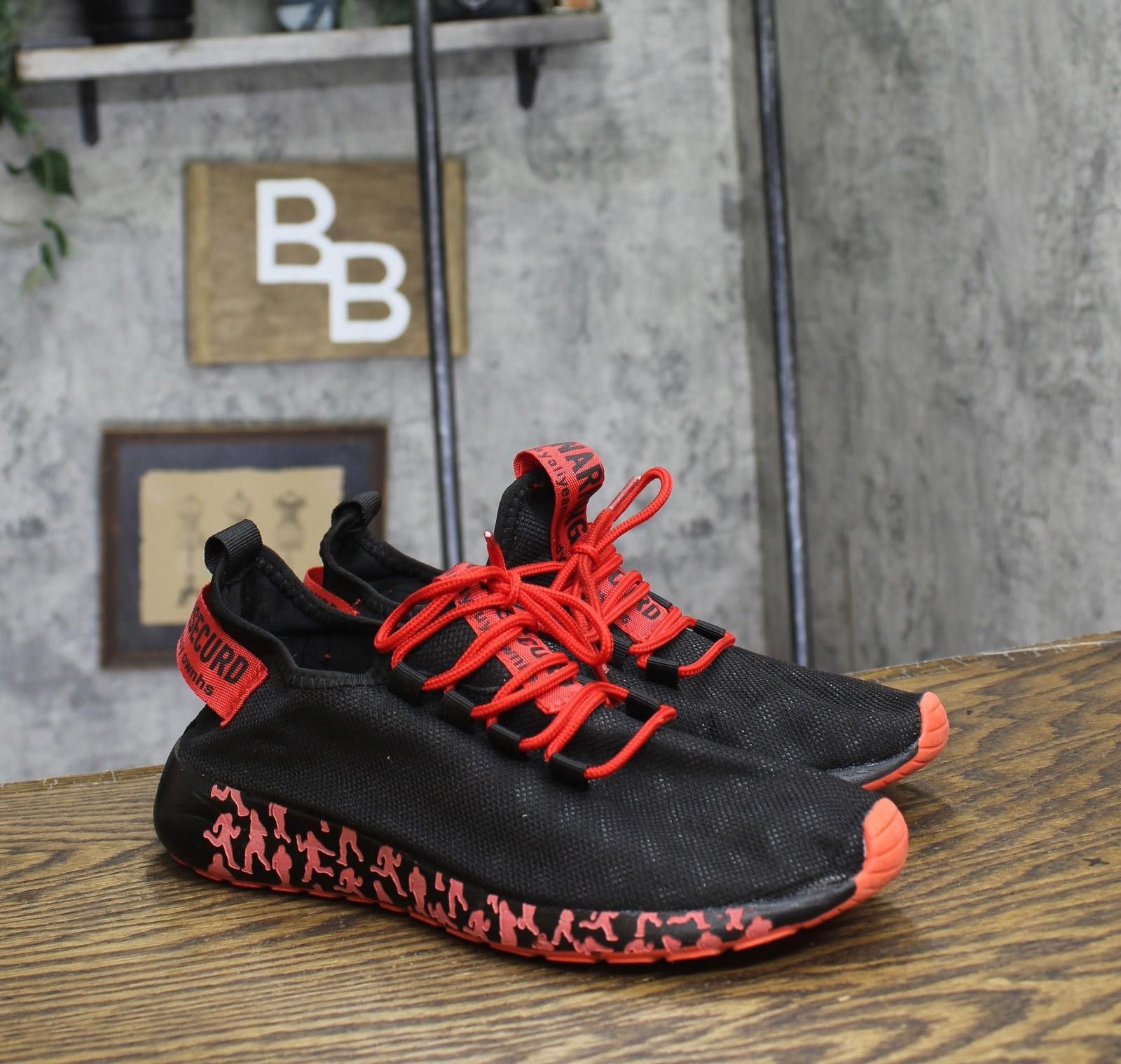 Other Warning Isecured Foam Mesh Sneakers Red / Black 10 (eur 41) Size US 10 / IT 40 - 1 Thumbnail