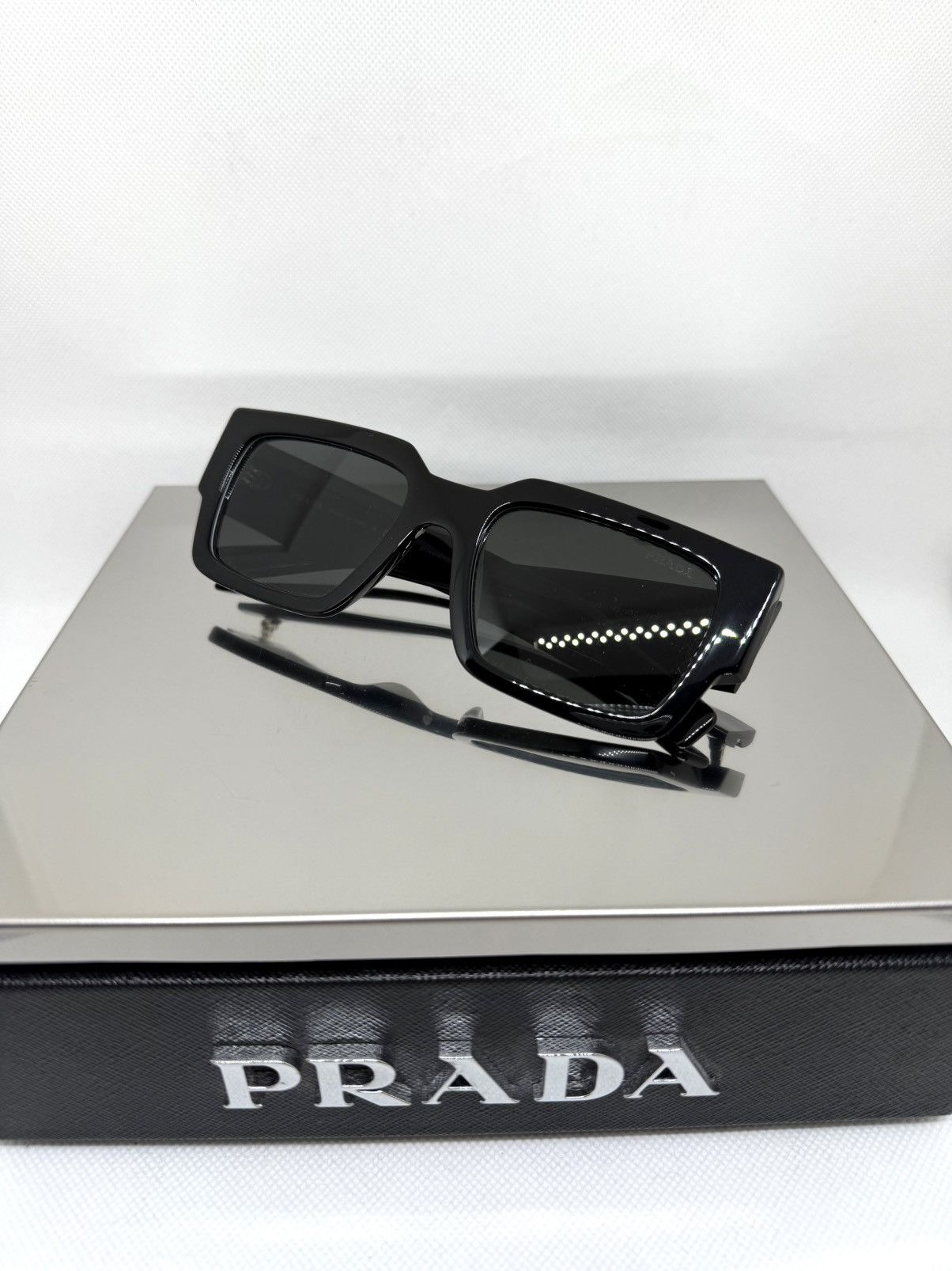 Prada NEW Prada Symbole sunglasses PR B17S 16K08Z Size ONE SIZE - 3 Thumbnail