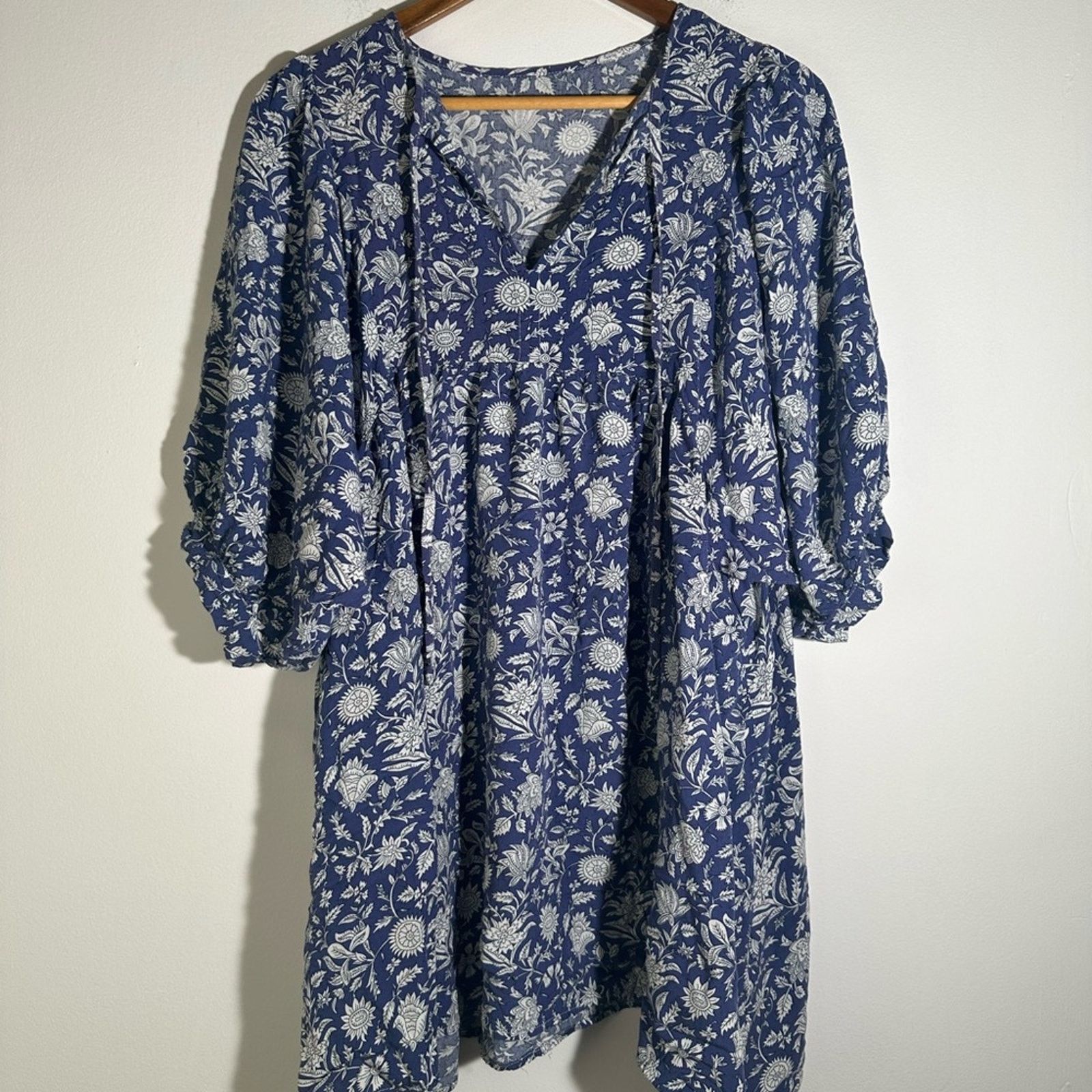 Shein Floral Blue and White Rayon Dress Size XL / US 12-14 / IT 48-50 - 2 Thumbnail