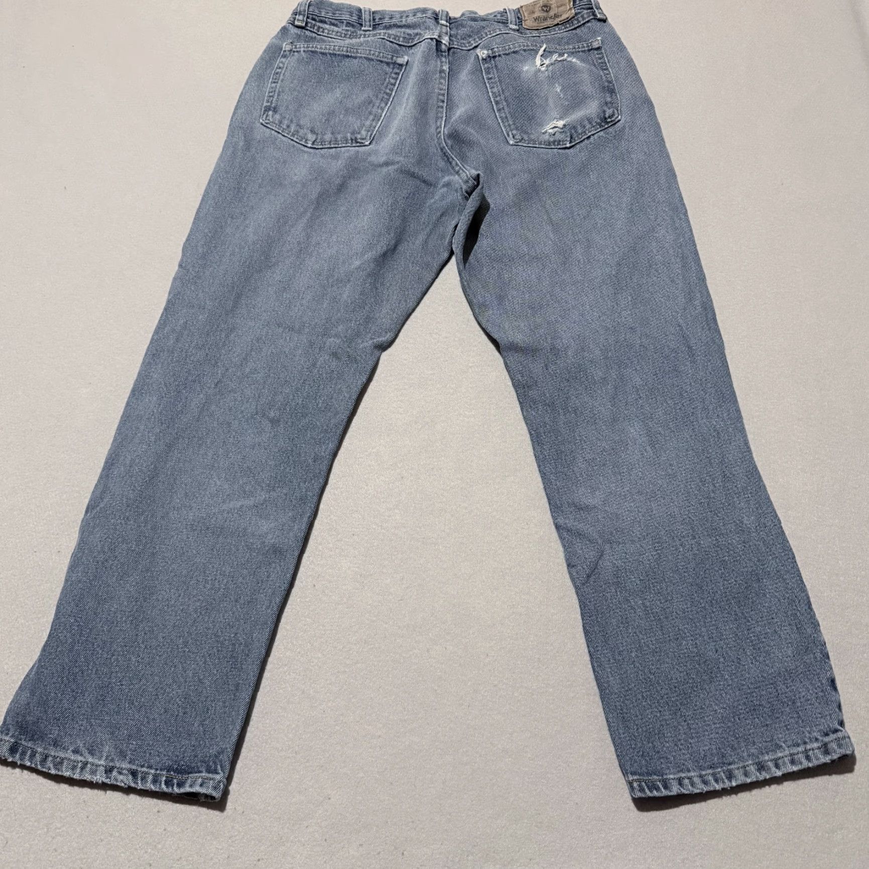 Wrangler Wrangler Jeans Men's Blue Denim Mid Rise Relaxed Fit Straight Zip Fly - 34x30 Size US 34 / EU 50 - 2 Thumbnail